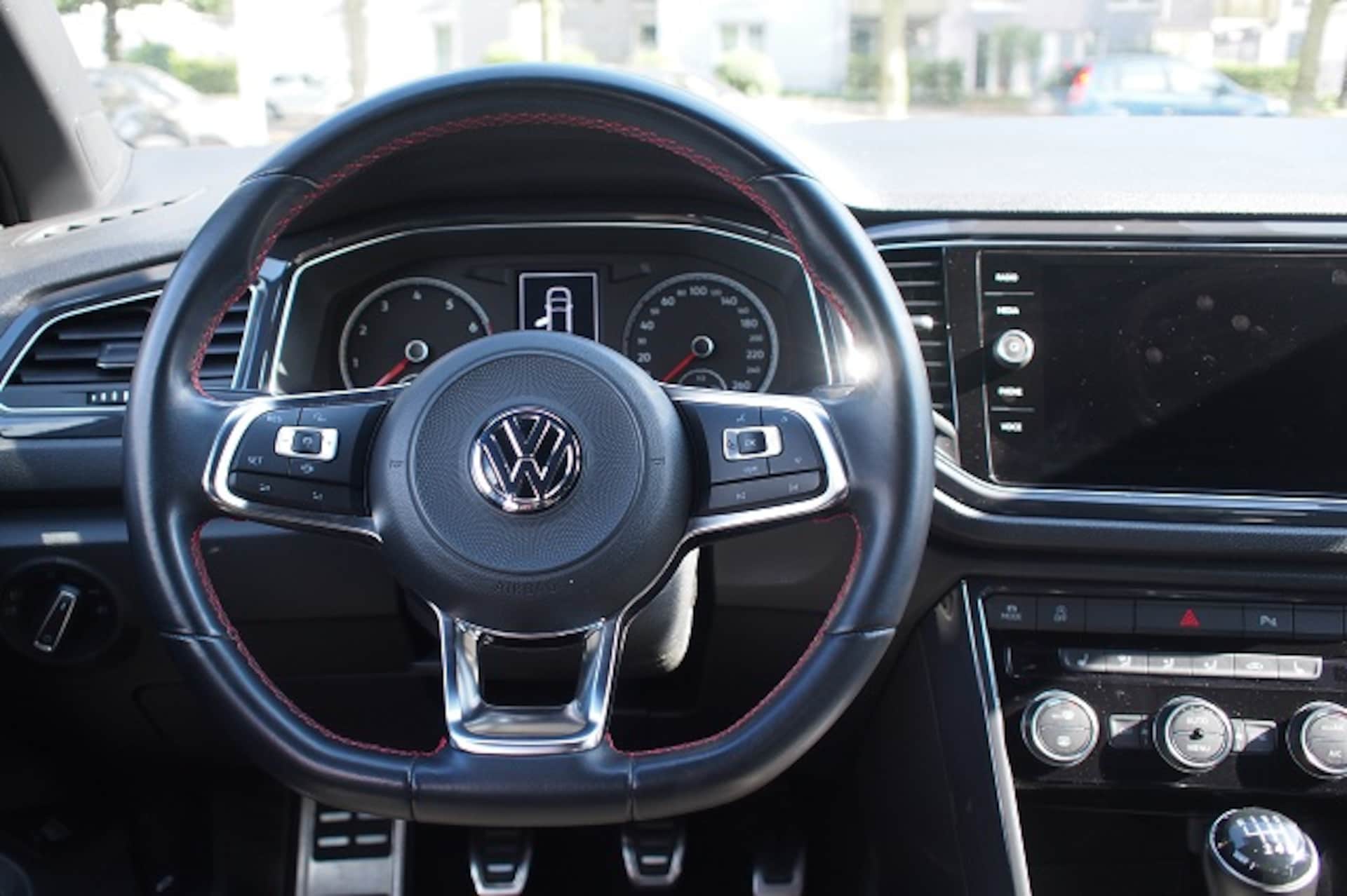 Volkswagen T-Roc Sport