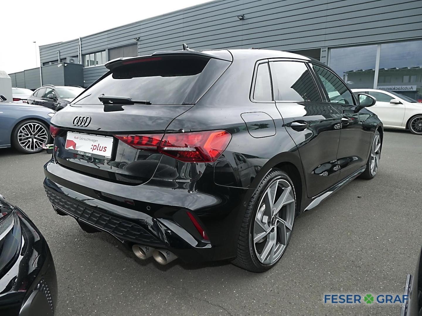 Bild über Audi S3 Sportback TFSI quattro S tronic - für weitere Informationen kontaktieren Sie den Audi Partner