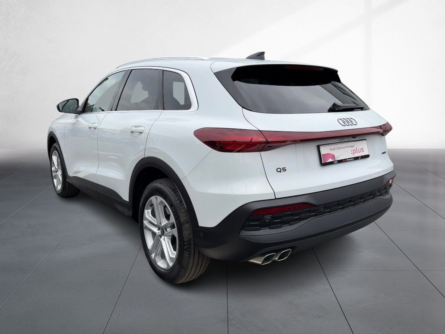 Bild über Audi Q5 SUV TDI quattro 150 kW S tronic - für weitere Informationen kontaktieren Sie den Audi Partner