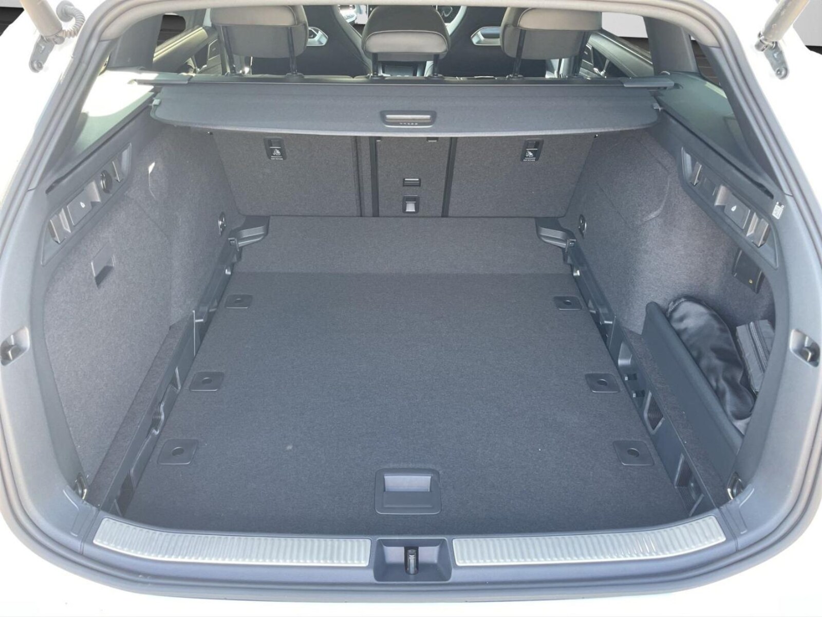 Volkswagen Passat – Bild 15