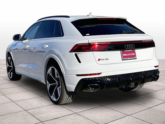 2026 Audi RS Q8 SUV performance