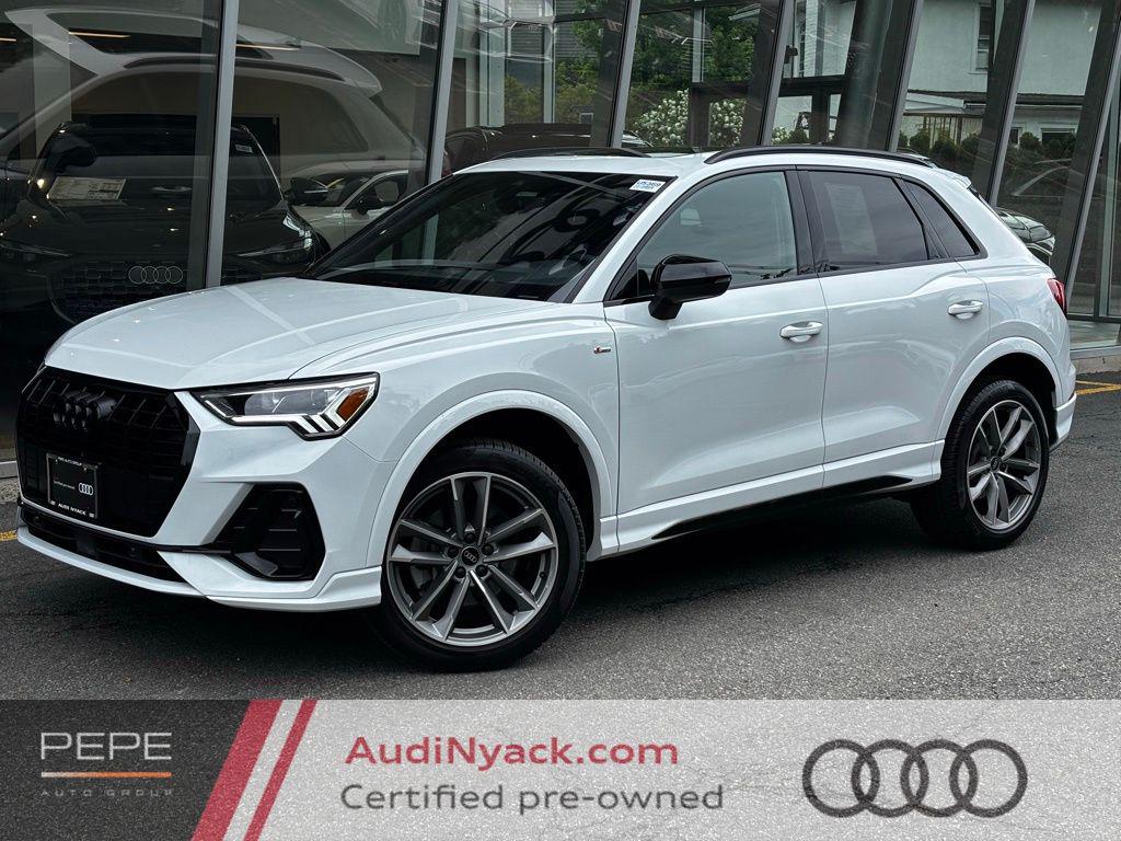 2024 Audi Q3 45 TFSI S Line Premium quattro's photo