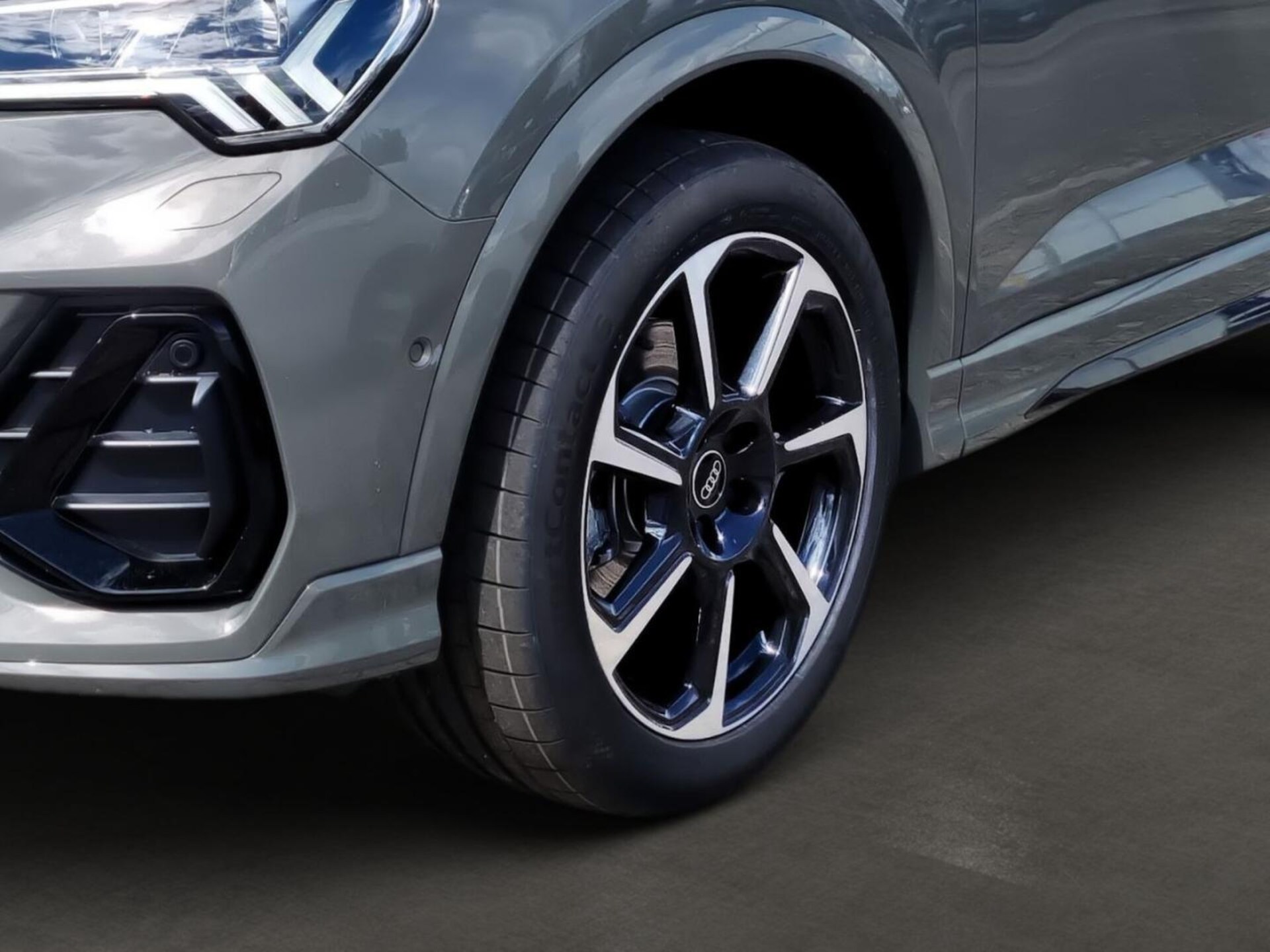 Audi Q3 Sportback S line