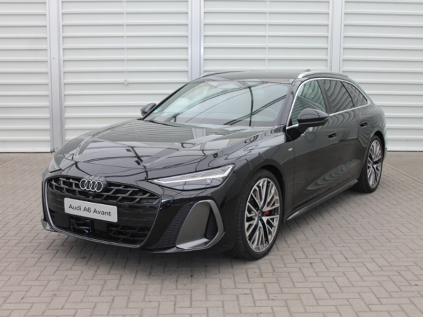 Bild über Audi A6 Avant TFSI quattro 270 kW S tronic - für weitere Informationen kontaktieren Sie den Audi Partner