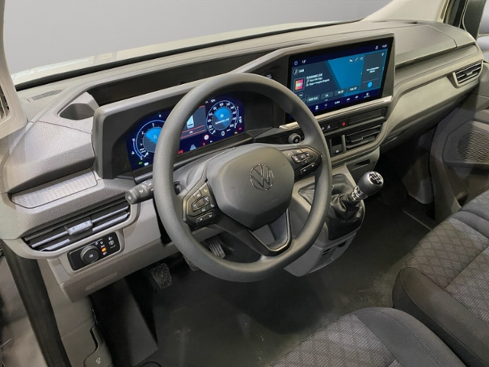 Volkswagen Transporter Kasten kurzer Radstand – Bild 3