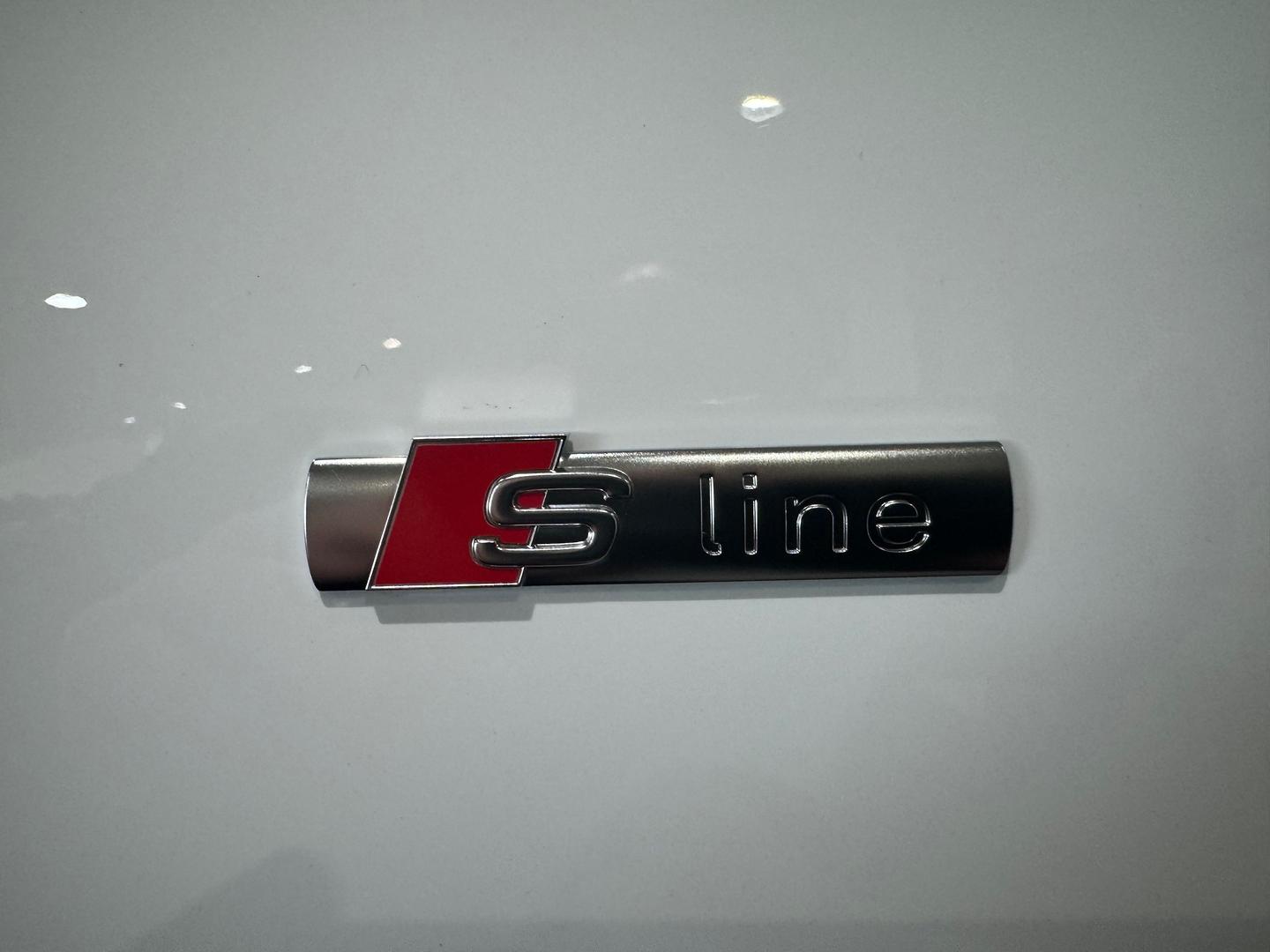 Image about Audi A4 Avant 45 TFSI quattro S line 183 kW S tronic