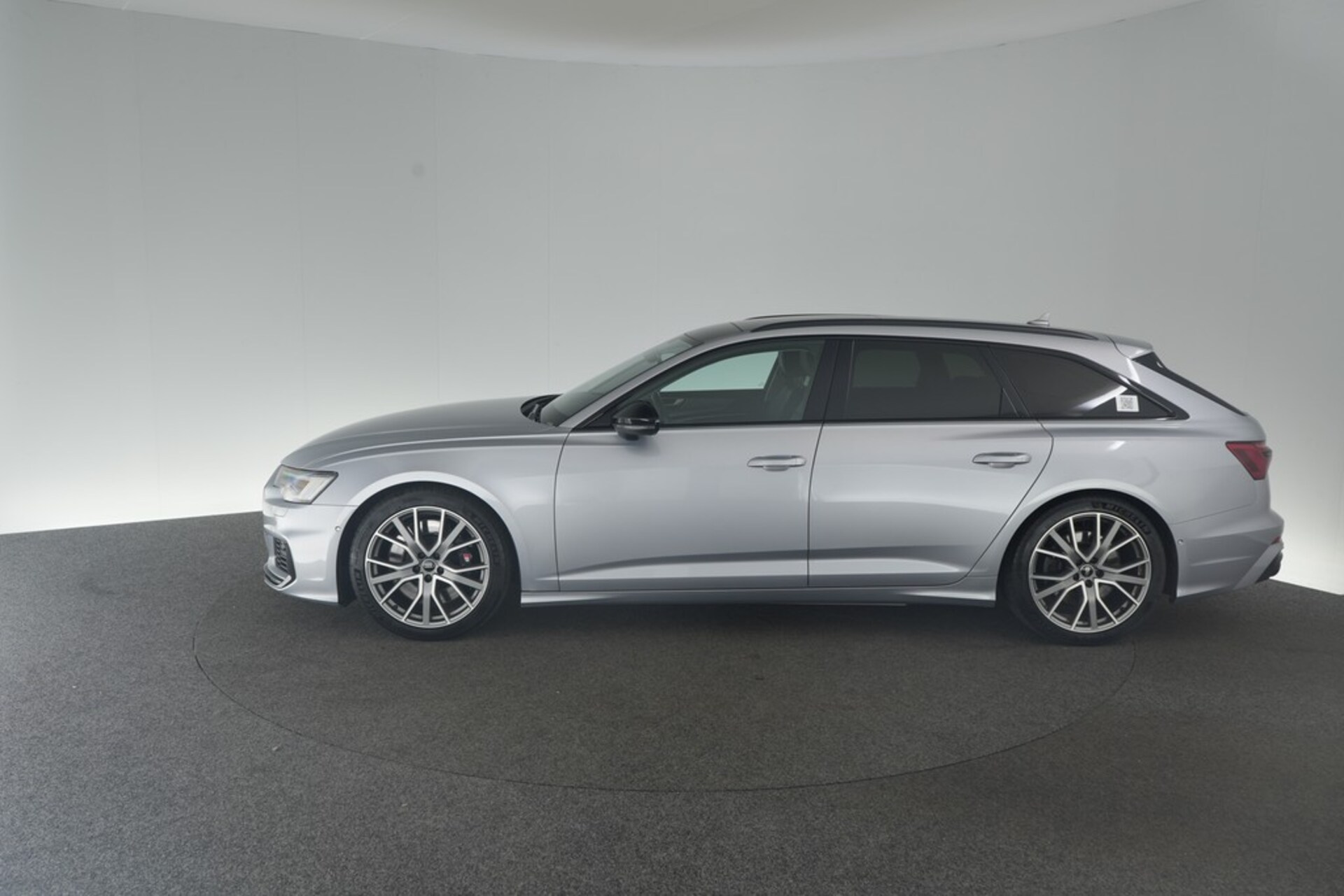 Audi S6 Avant