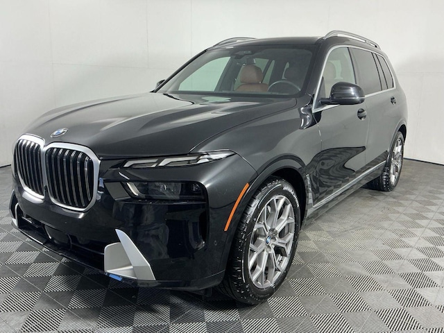 2023 BMW X7
