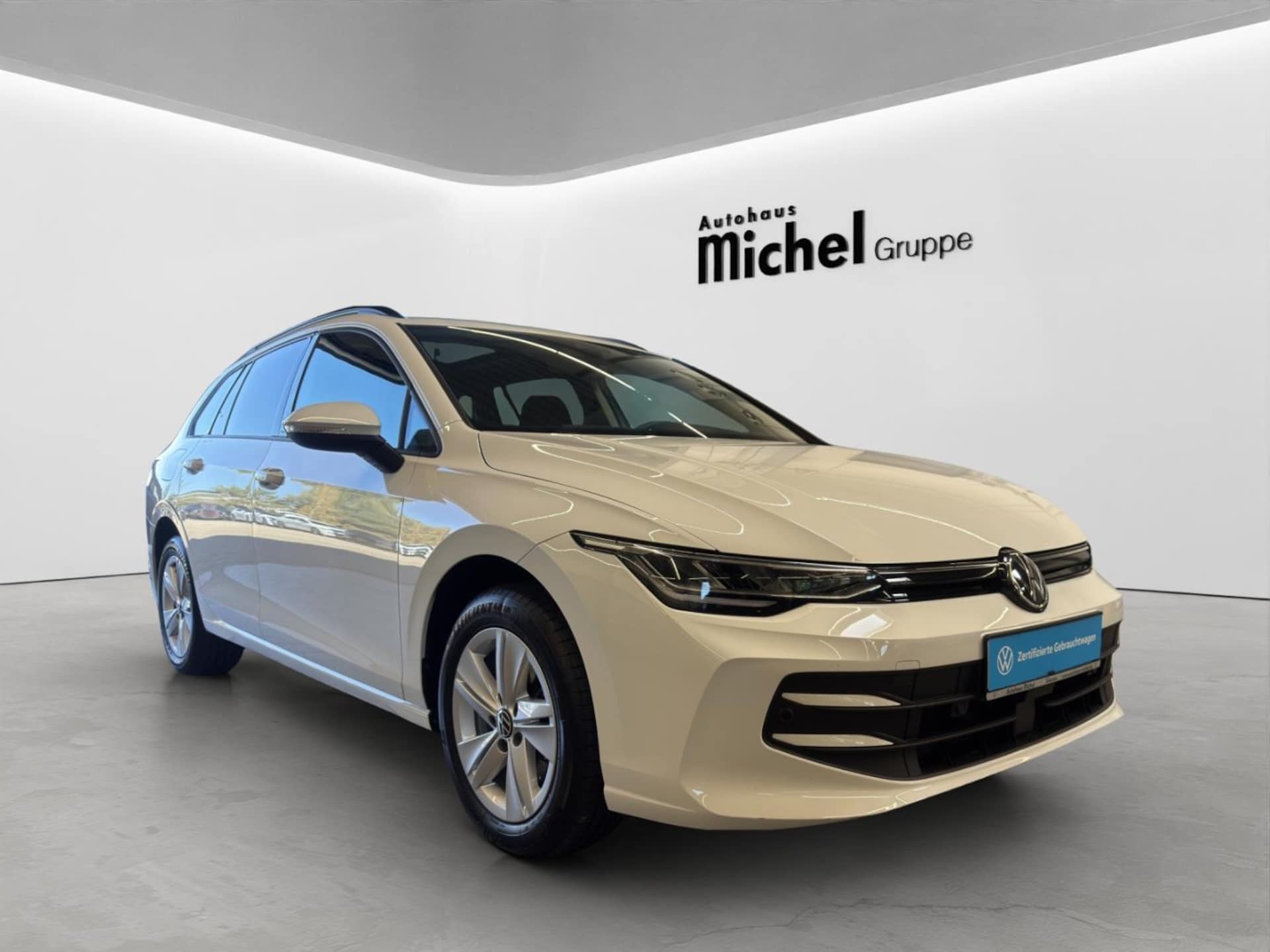 Volkswagen Golf Variant Life