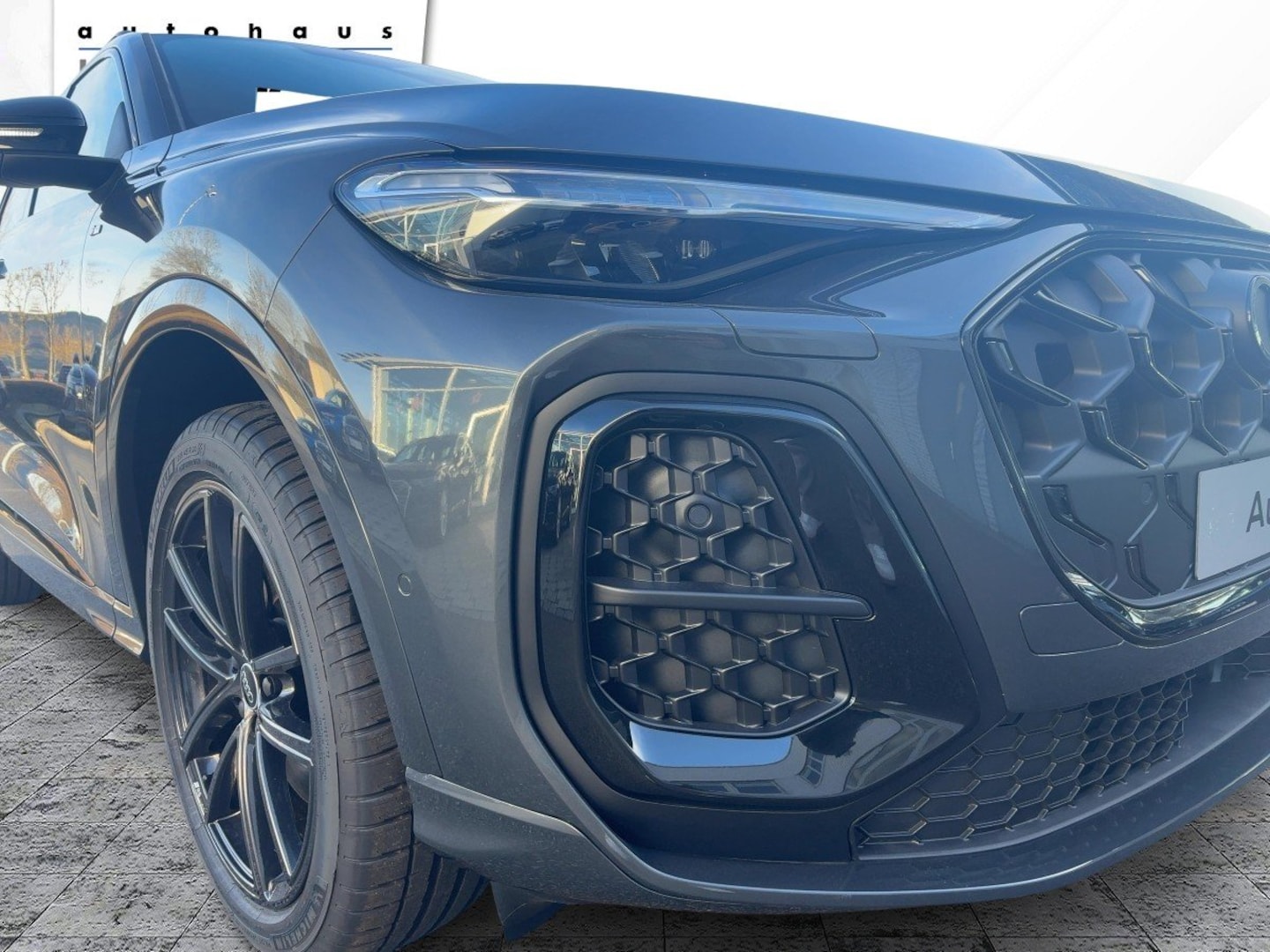 Bild über Audi Q5 SUV TDI quattro 150 kW S tronic - für weitere Informationen kontaktieren Sie den Audi Partner