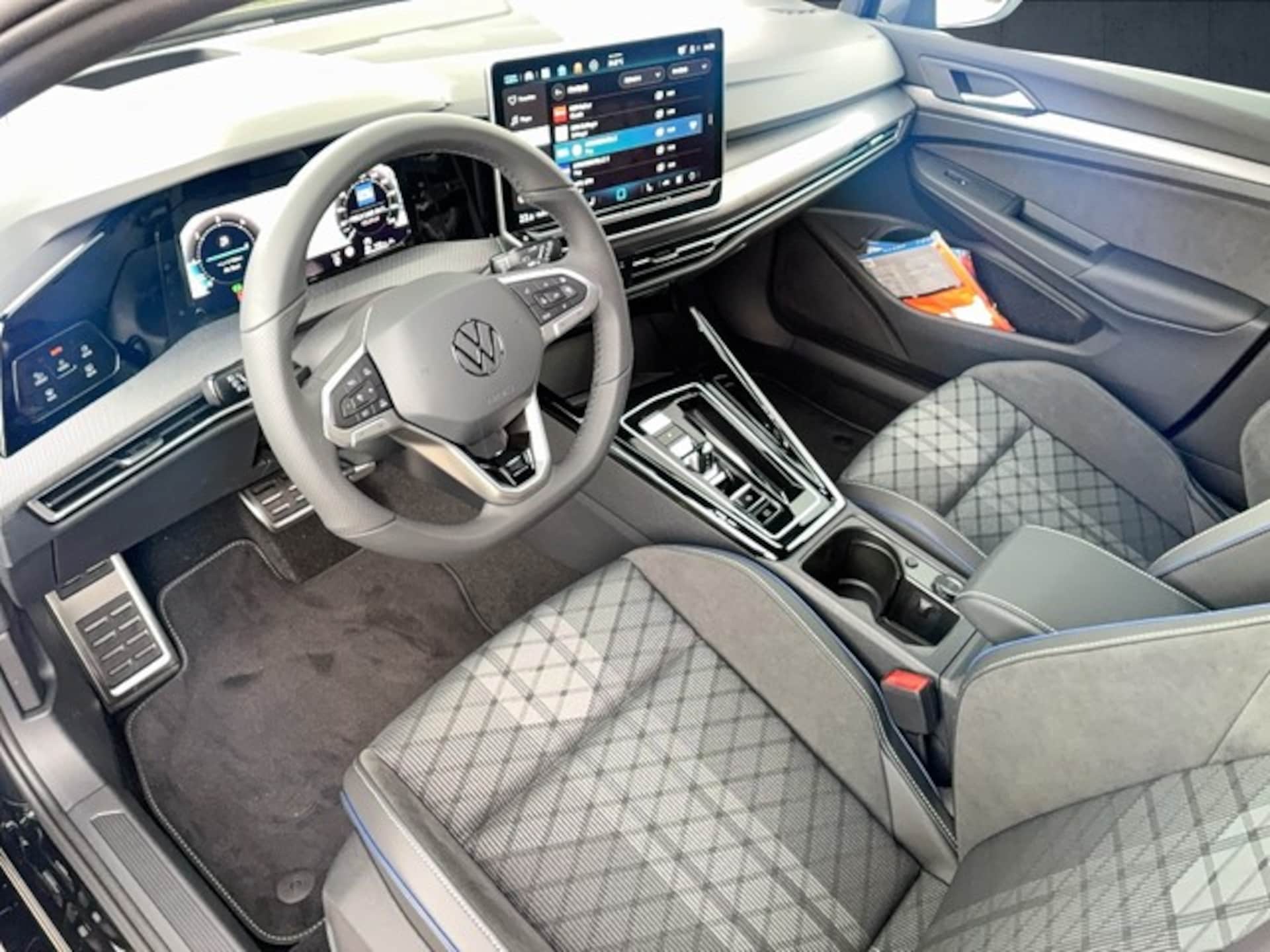 Volkswagen Golf Variant R-Line