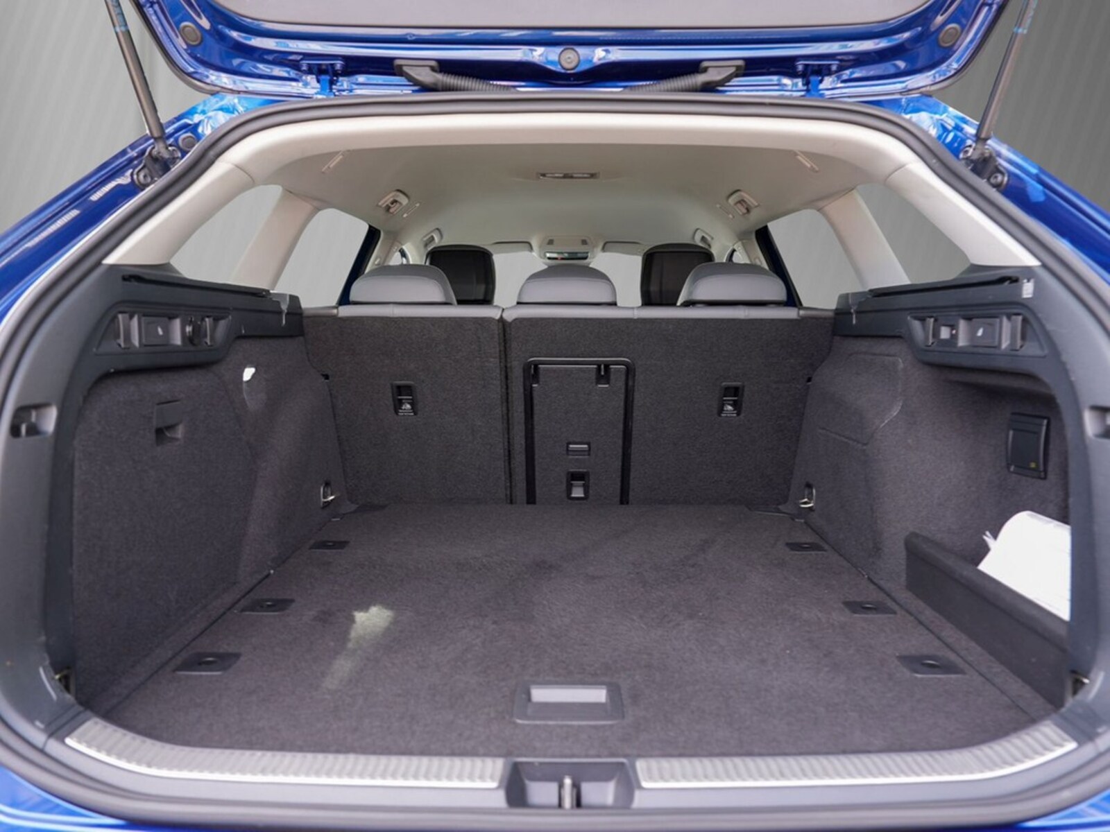 Volkswagen Passat – Bild 6