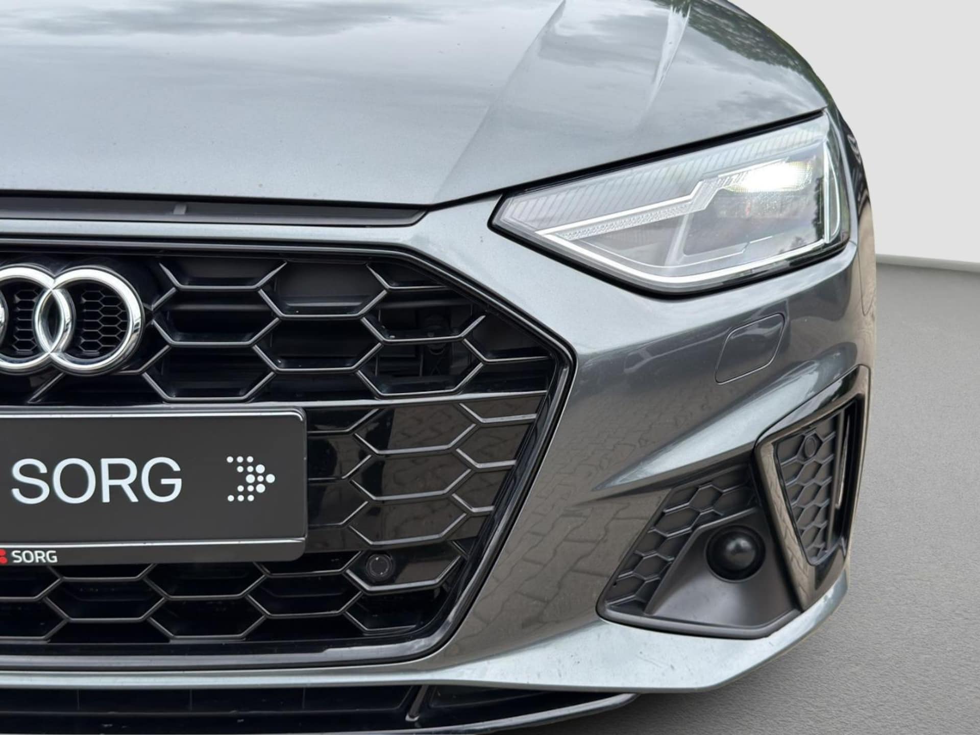 Audi A4 Avant S line