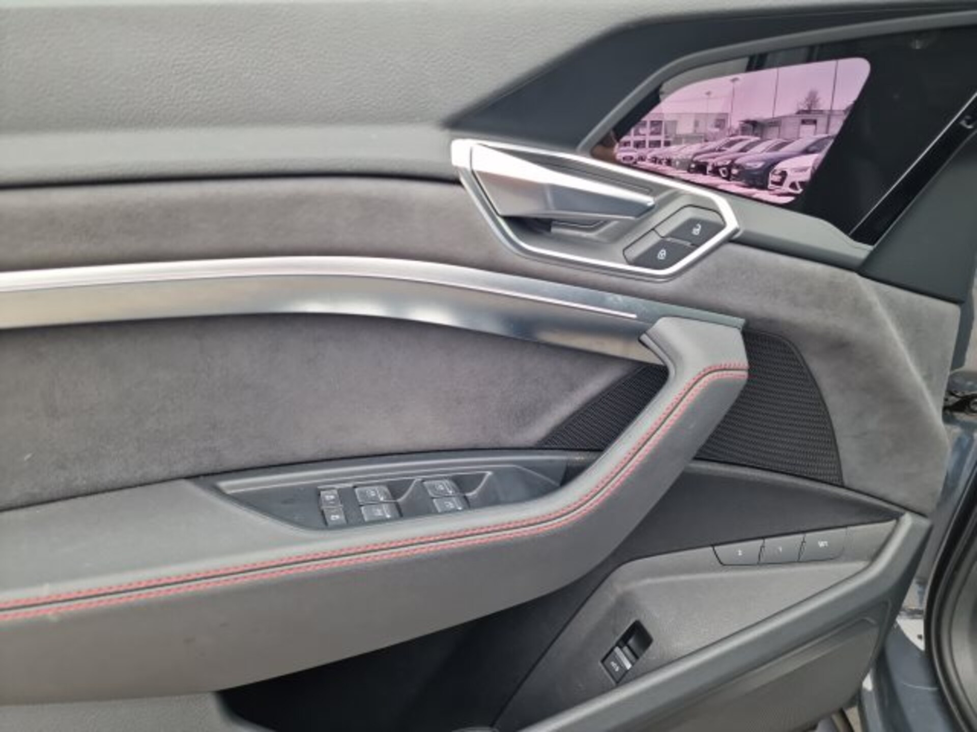 Audi Q8 Sportback e-tron S line
