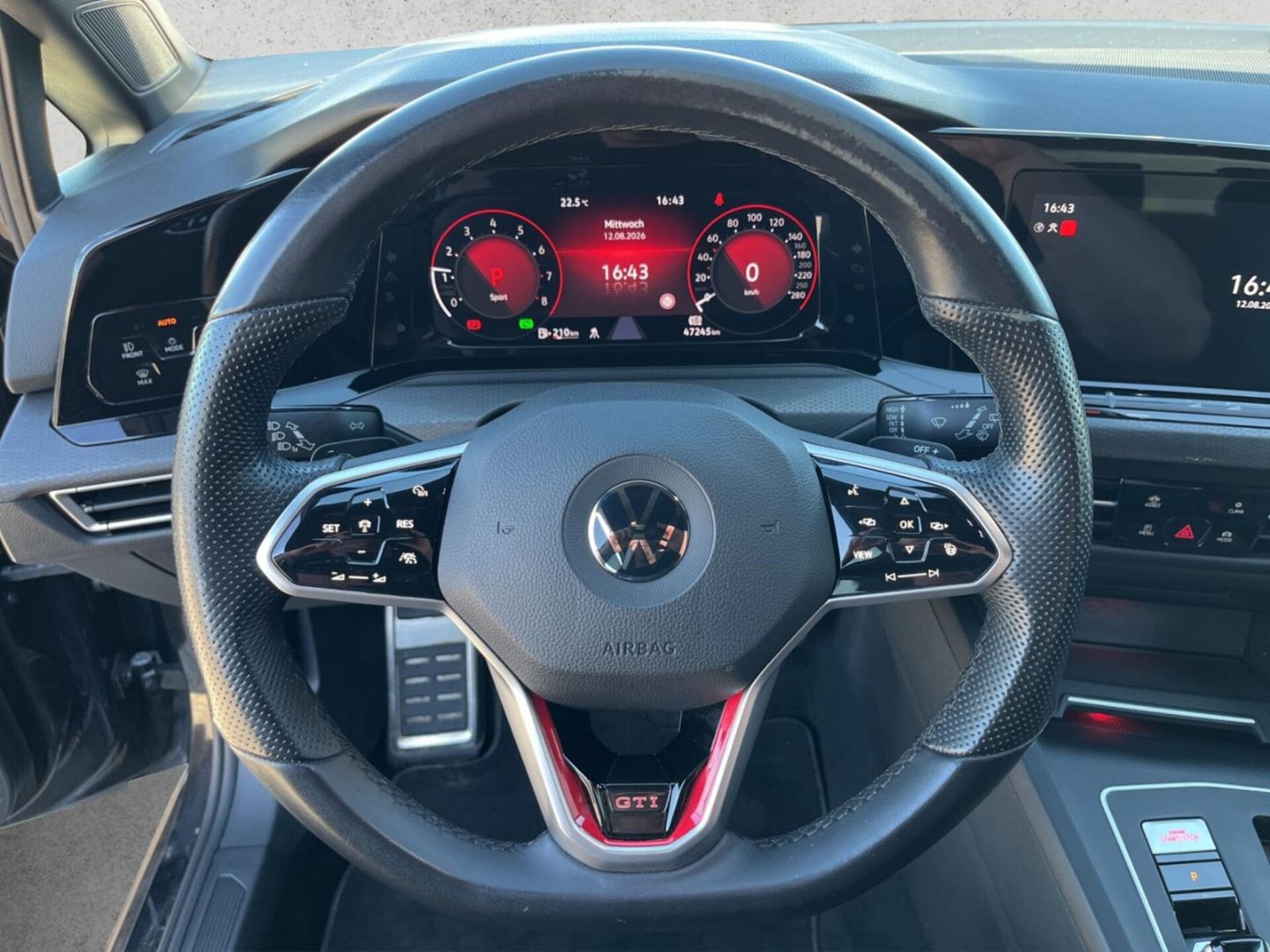 Volkswagen Golf GTI