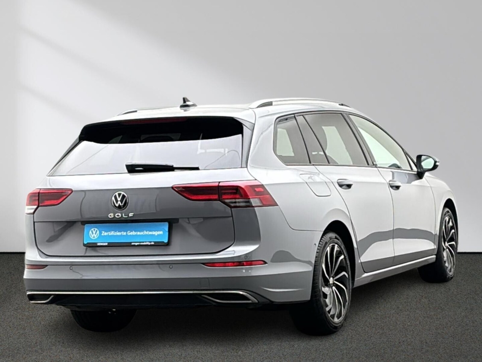 Volkswagen Golf Variant – Bild 3
