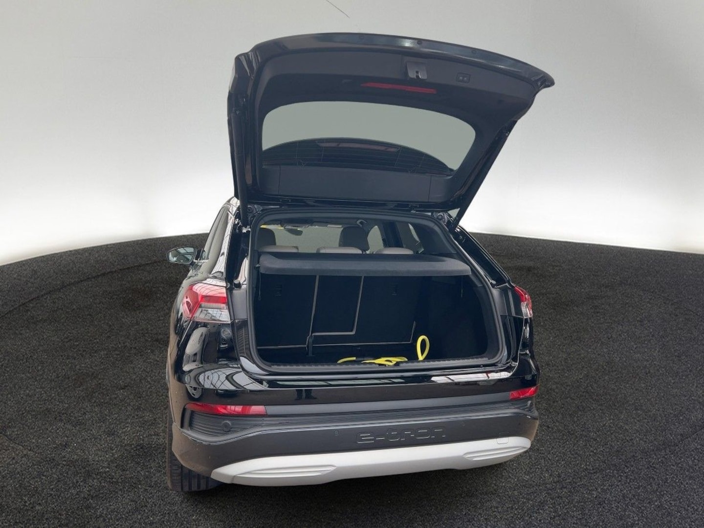 Bild über Audi Q4 e-tron 45 e-tron quattro - für weitere Informationen kontaktieren Sie den Audi Partner