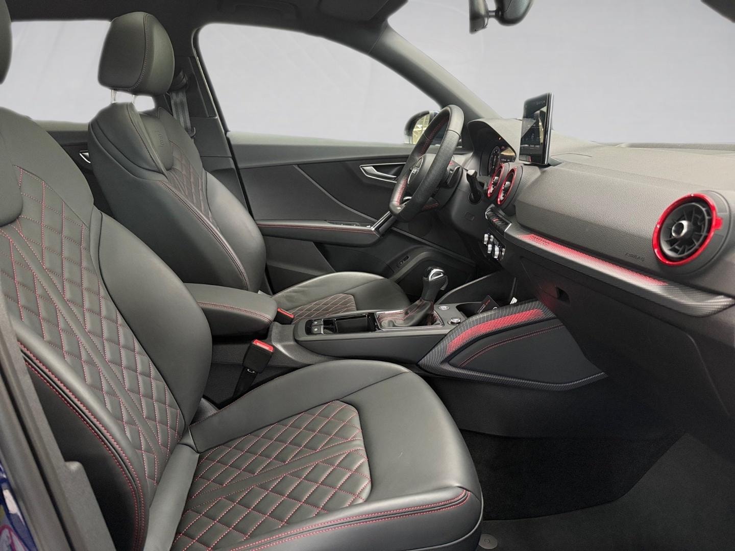 Bild über Audi Q2 S line 40 TFSI quattro S tronic - für weitere Informationen kontaktieren Sie den Audi Partner