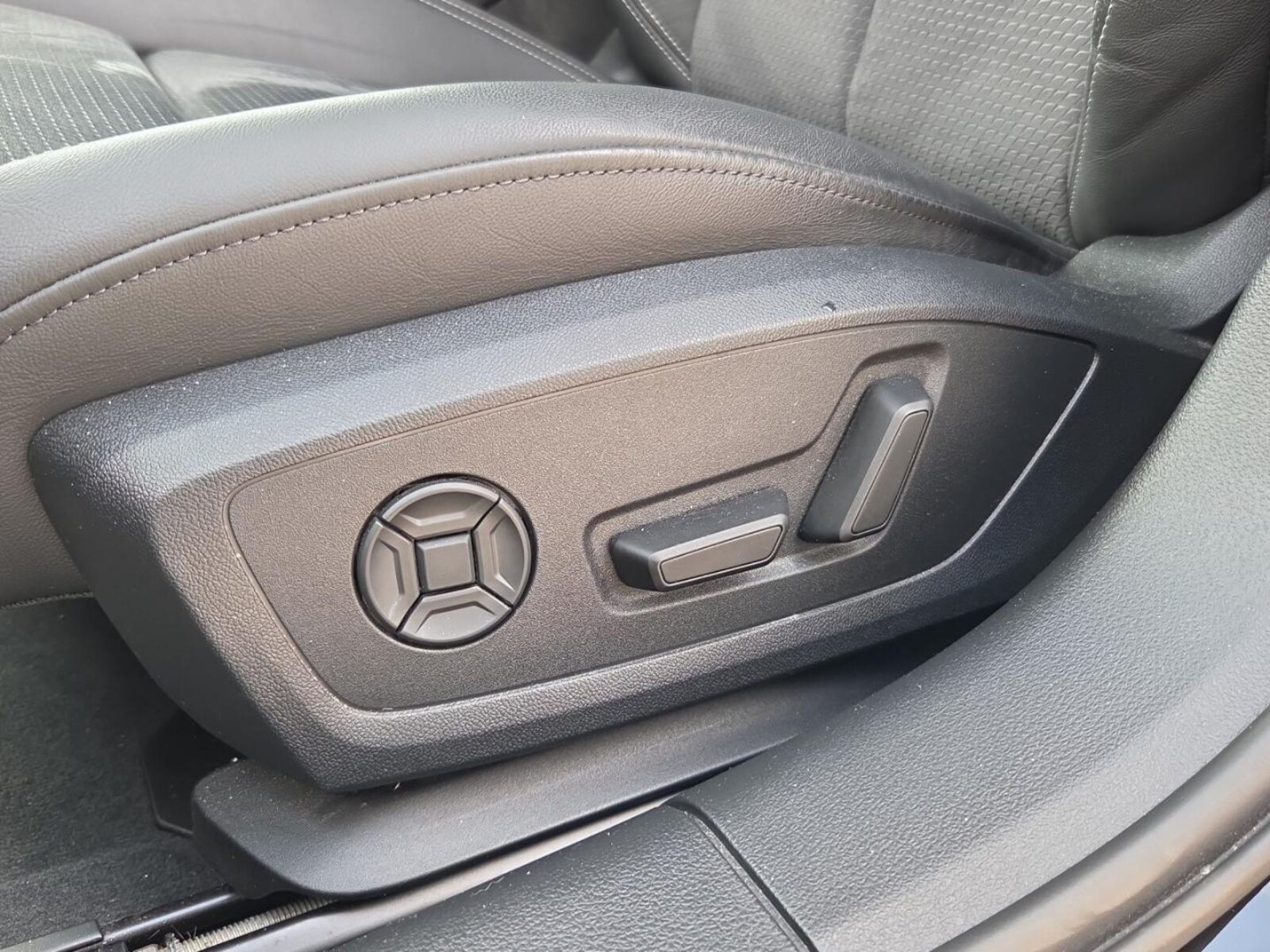 Audi S6 Avant – Bild 15