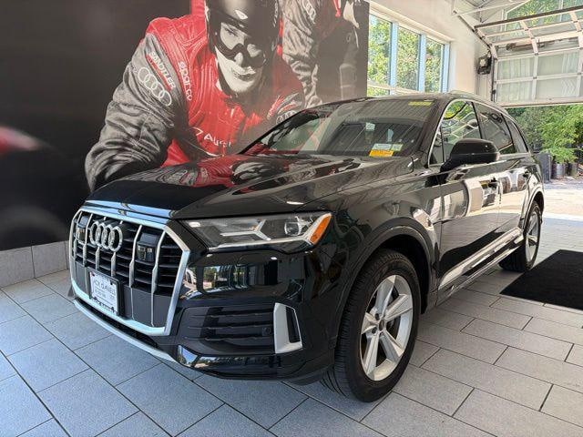 Photo of 2023 Audi Q7