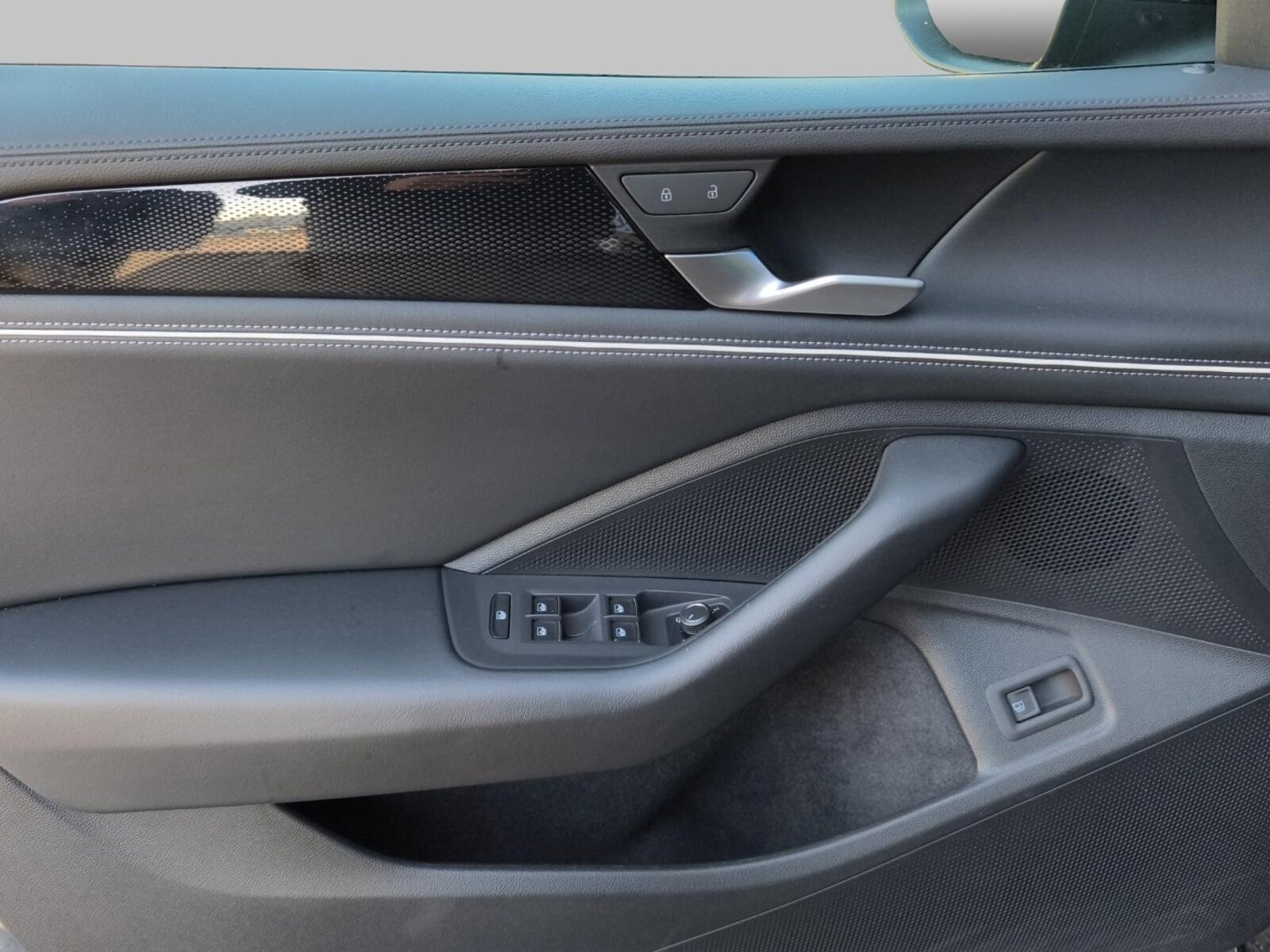 Volkswagen Passat – Bild 13