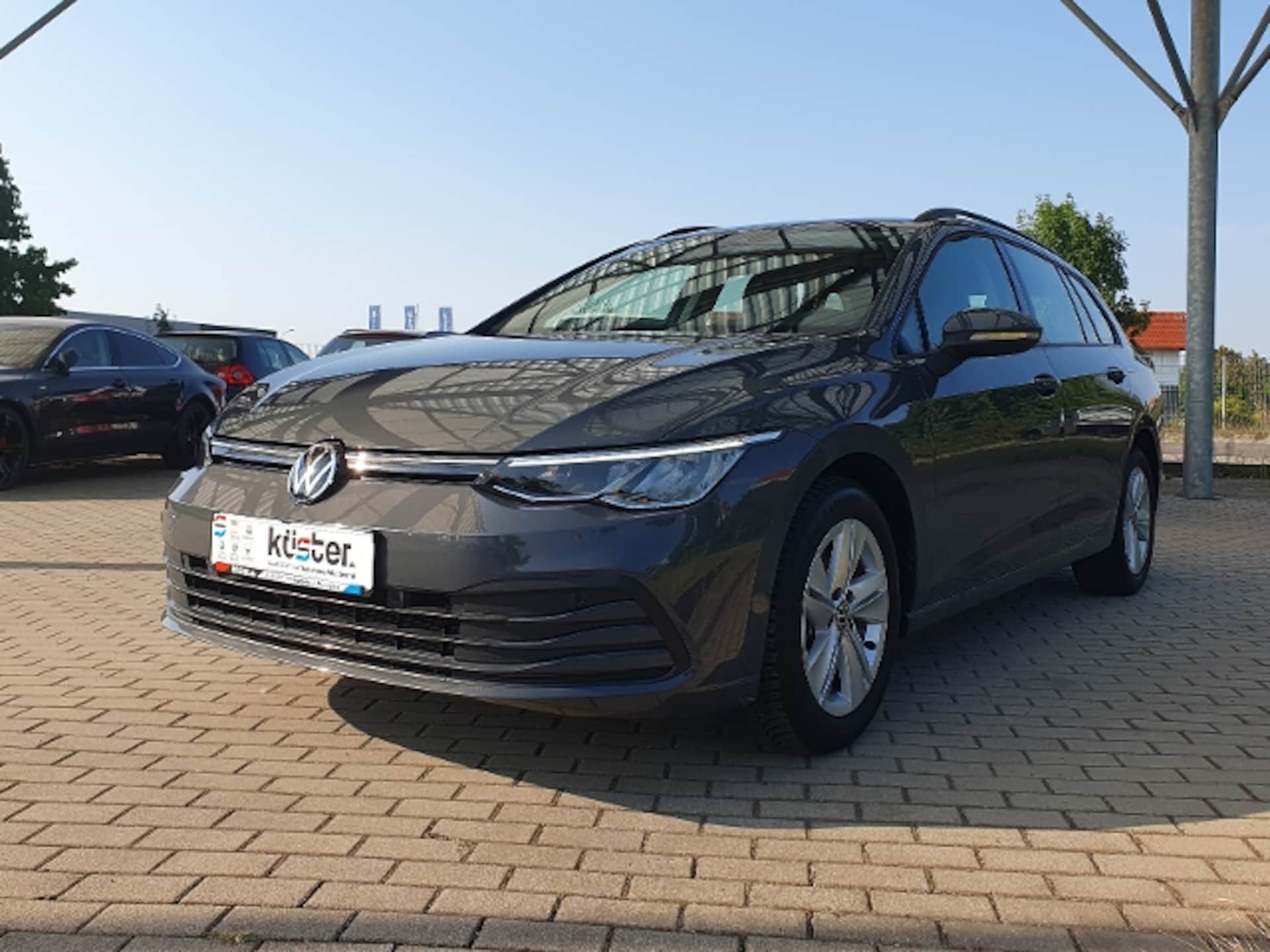 Volkswagen Golf Variant Life