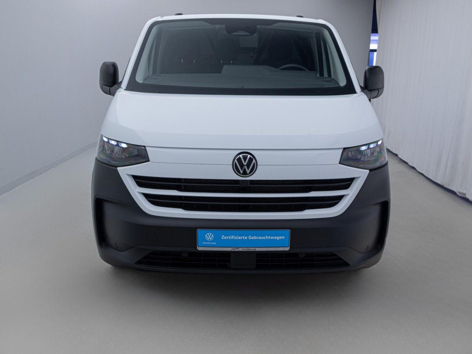 Volkswagen Transporter Kasten kurzer Radstand – Bild 3