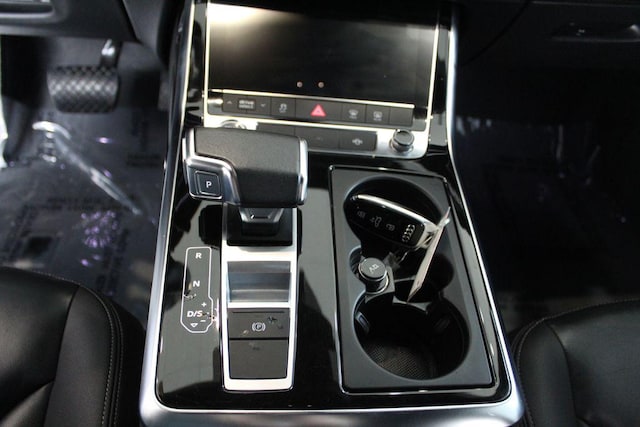 2023 Audi Q8 Premium - Photo 11