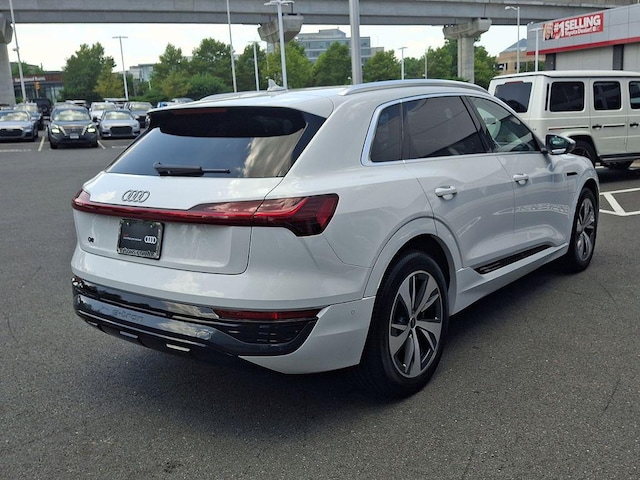 2024 Audi Q8 e-tron