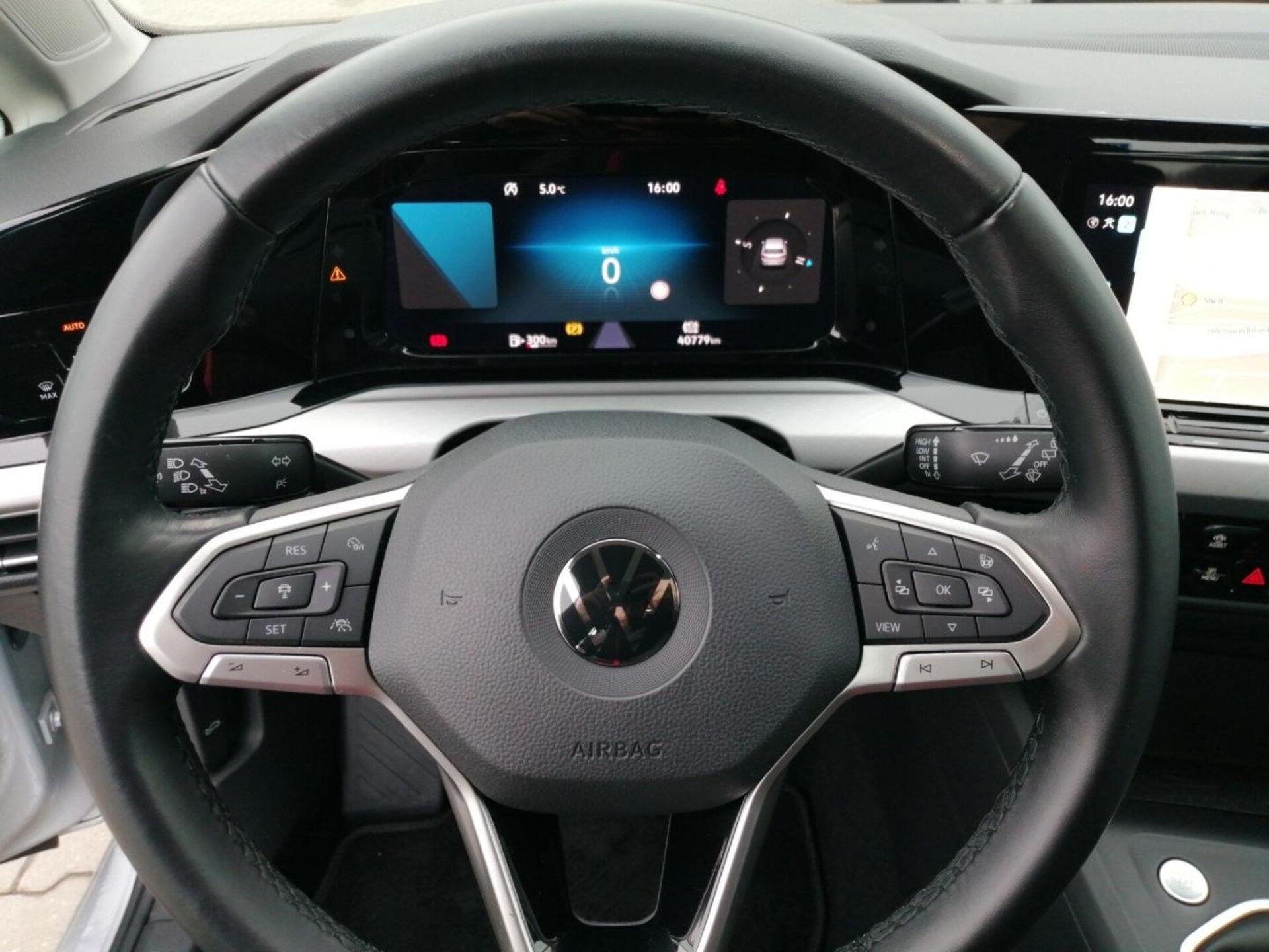 Volkswagen Golf Life