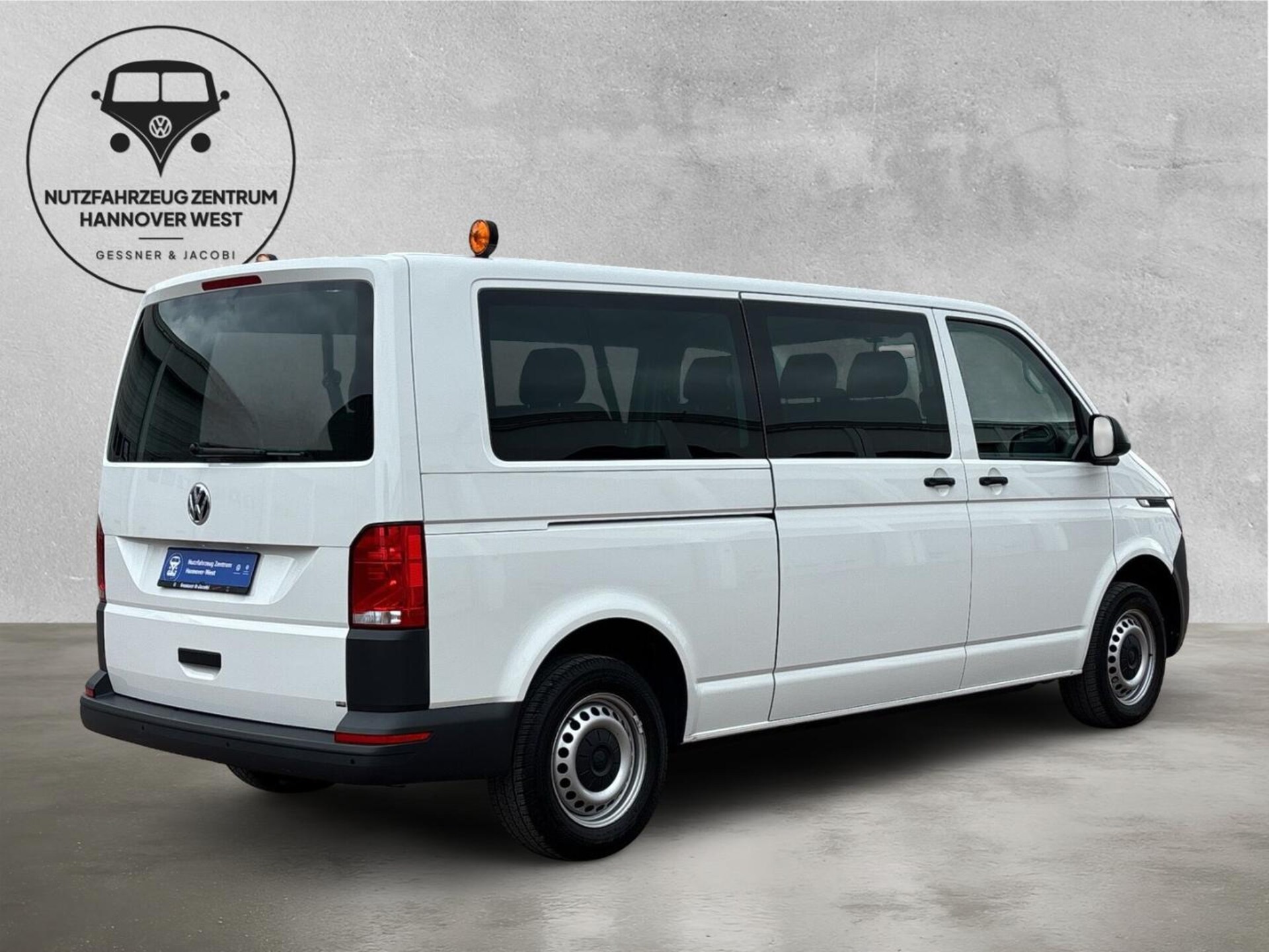 Volkswagen T6.1 Transporter Kombi langer Radstand