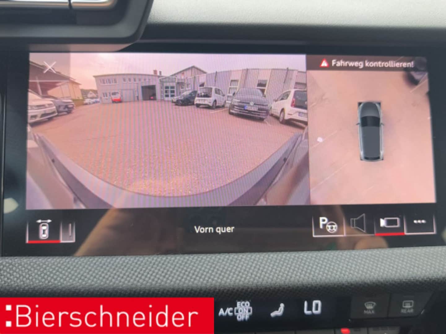 Bild über Audi S3 Sportback TFSI quattro S tronic - für weitere Informationen kontaktieren Sie den Audi Partner