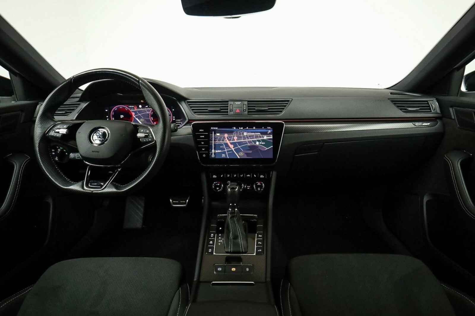 Škoda Superb Combi – Bild 11