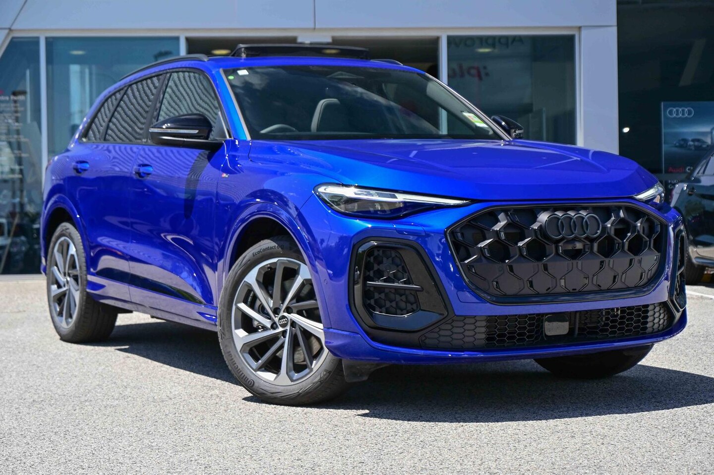 Image about Audi Q5 SUV TDI quattro 150 kW sport
