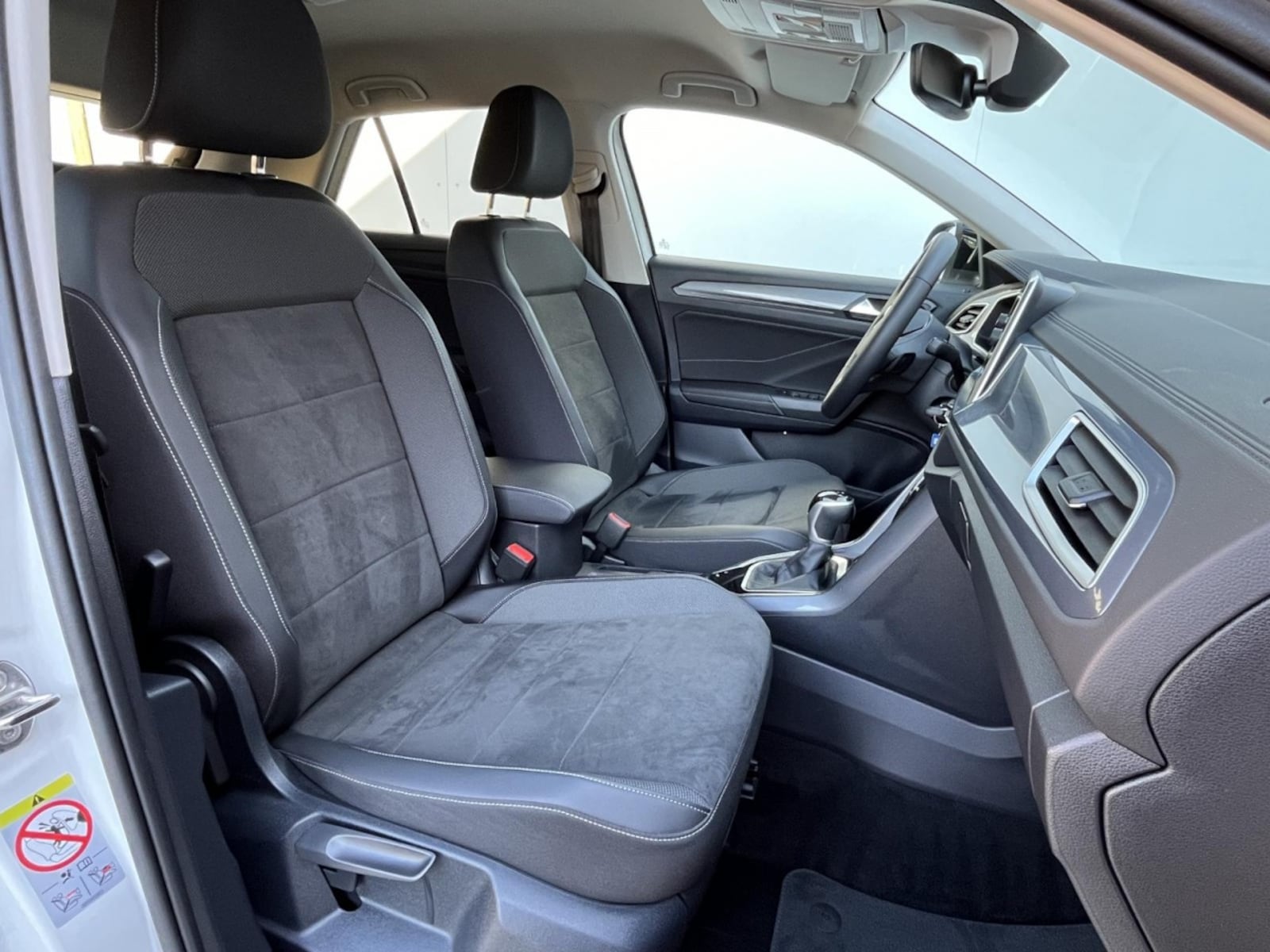 Volkswagen T-Roc – Bild 10