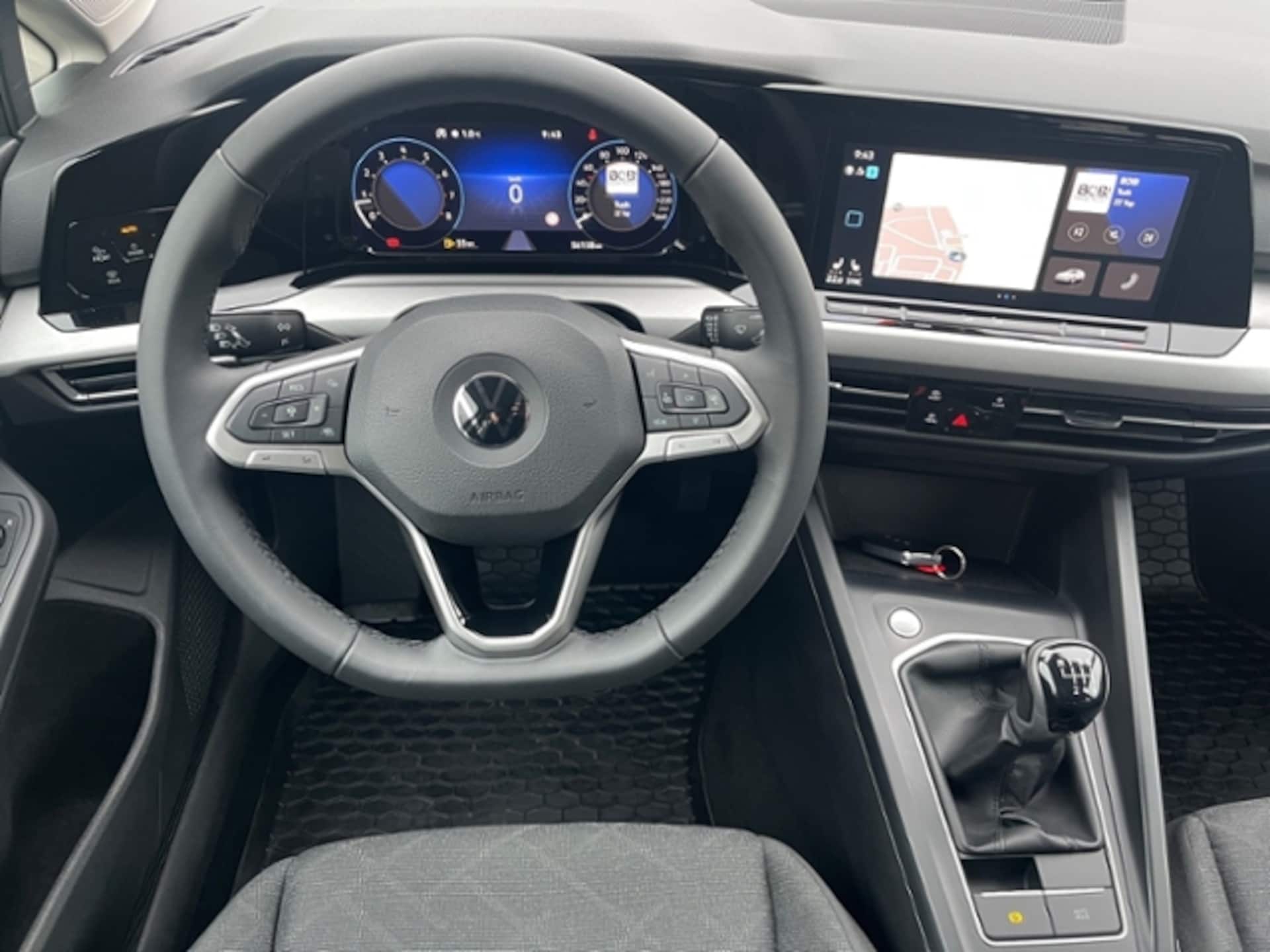 Volkswagen Golf Life