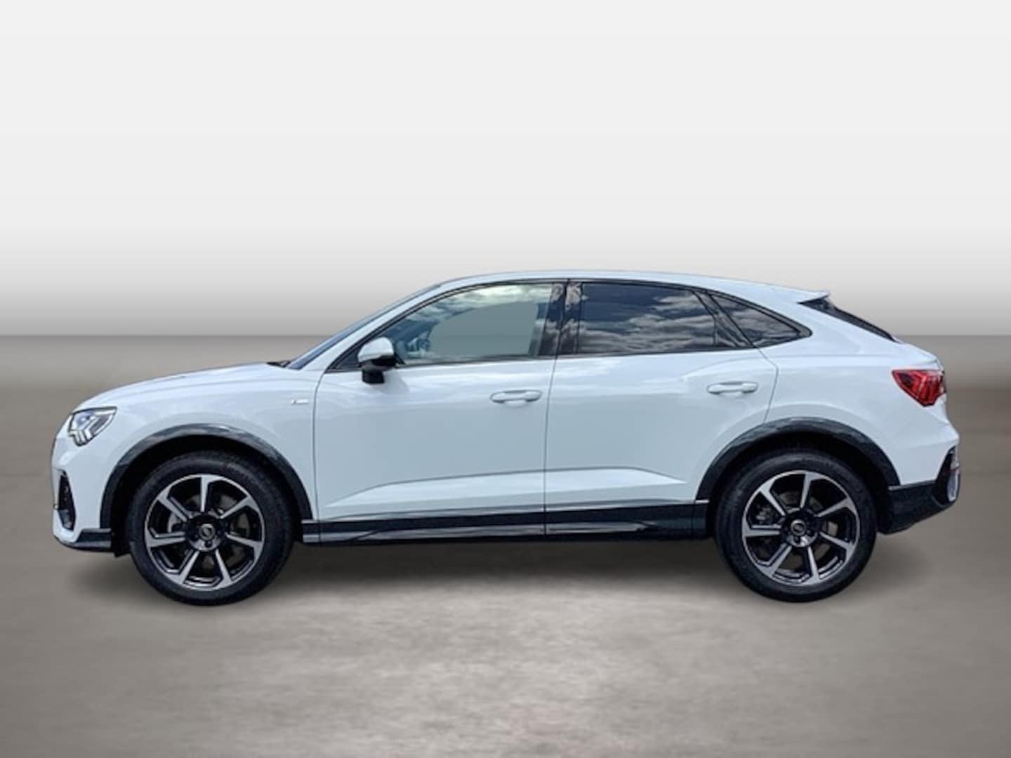 Bild über Audi Q3 Sportback S line 40 TFSI quattro S tronic - für weitere Informationen kontaktieren Sie den Audi Partner