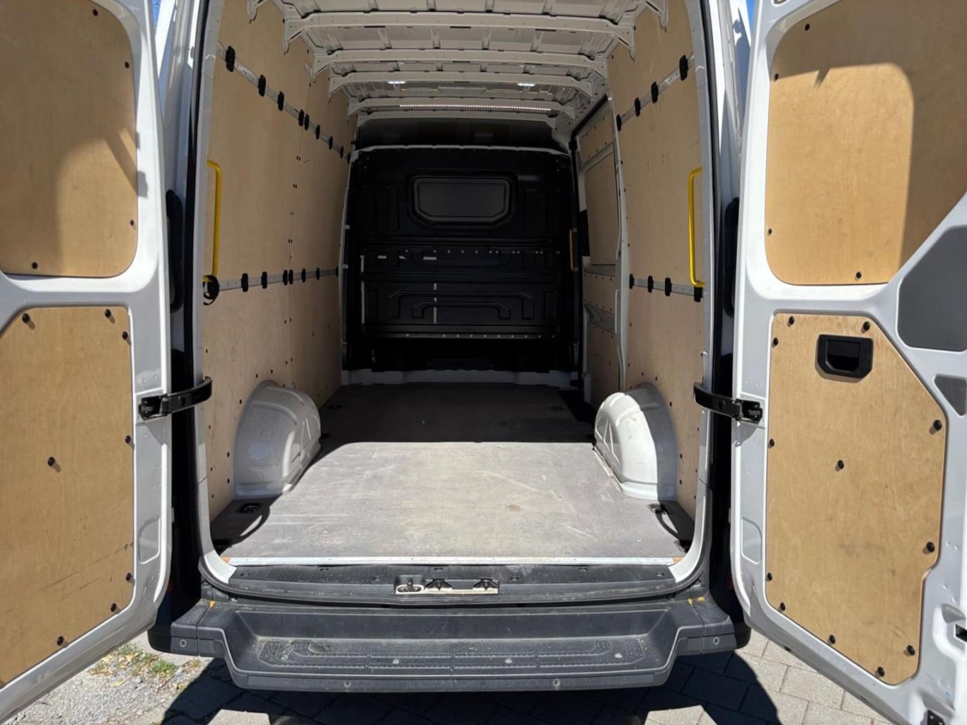 Volkswagen Crafter Kasten mittlerer Radstand
