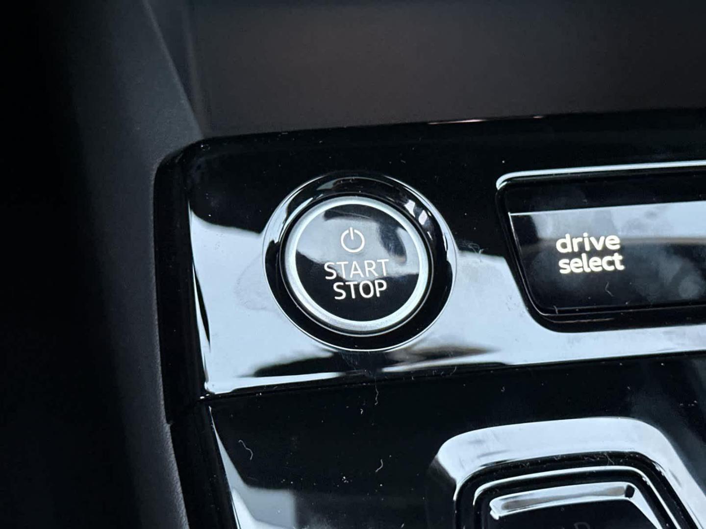 2025 Audi Q6 e-tron Premium - Photo 23
