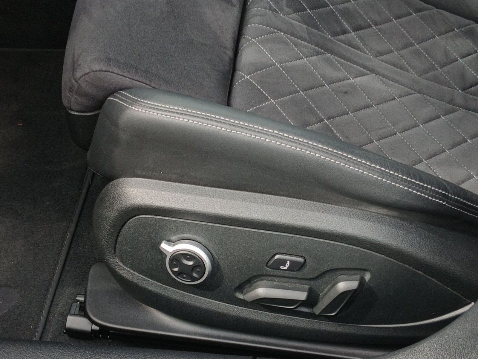 Audi RS 4 Avant – Bild 23