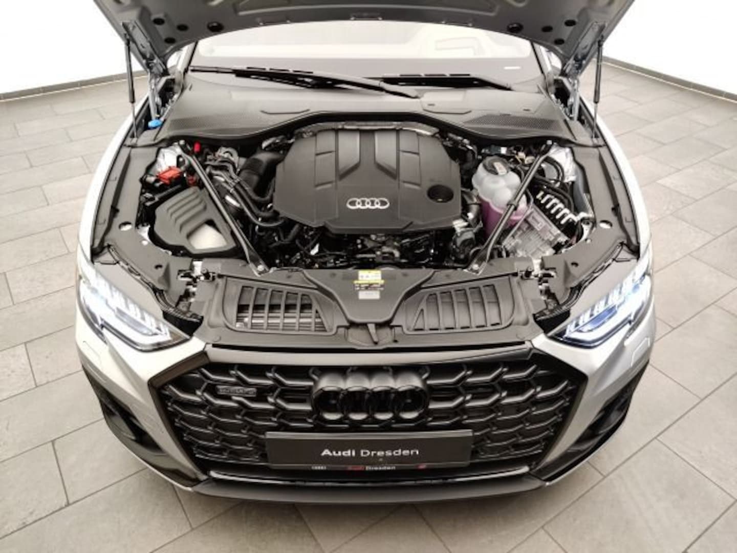 Bild über Audi A8 50 TDI quattro tiptronic - für weitere Informationen kontaktieren Sie den Audi Partner