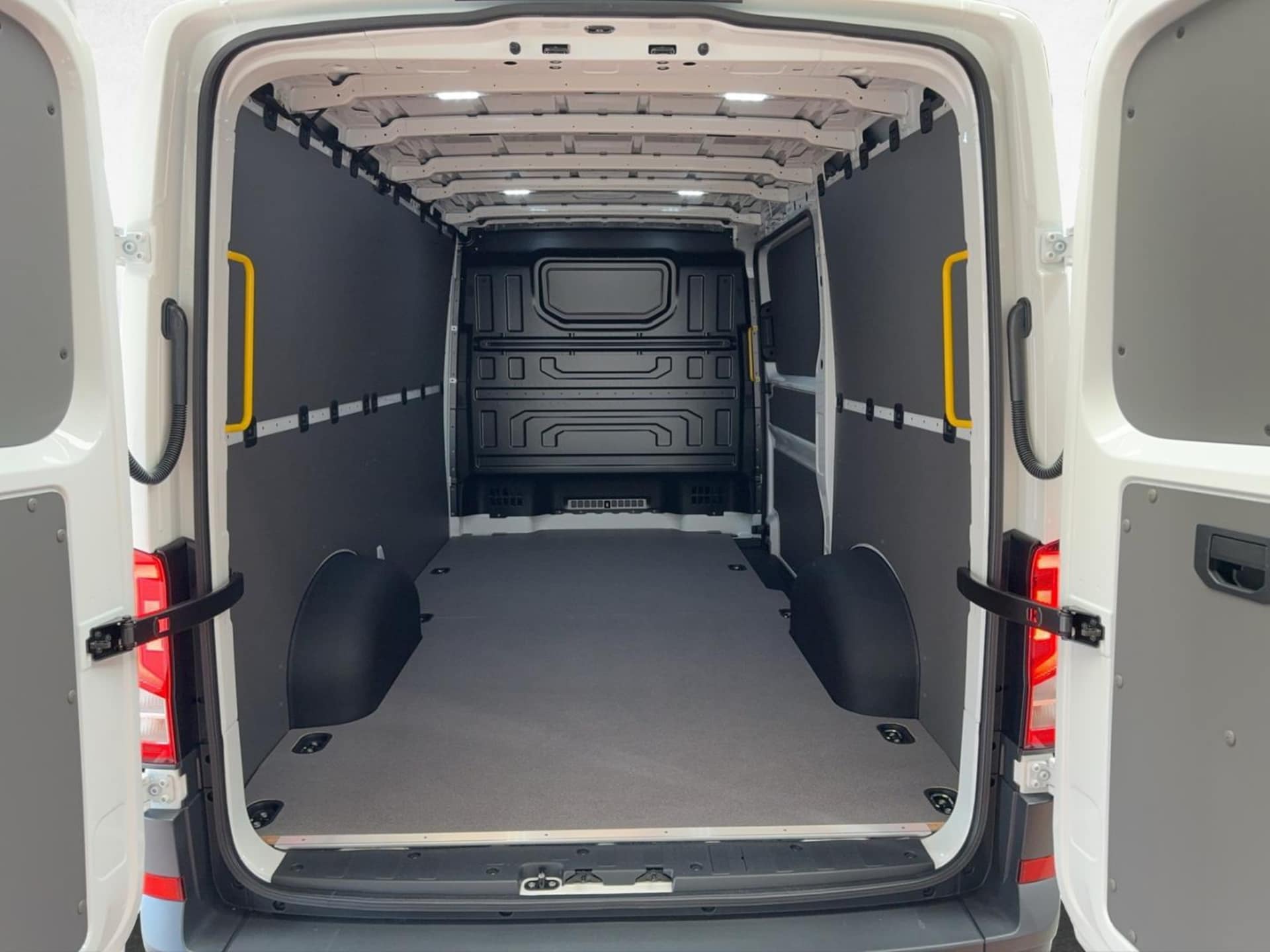 Volkswagen Crafter Kasten mittlerer Radstand