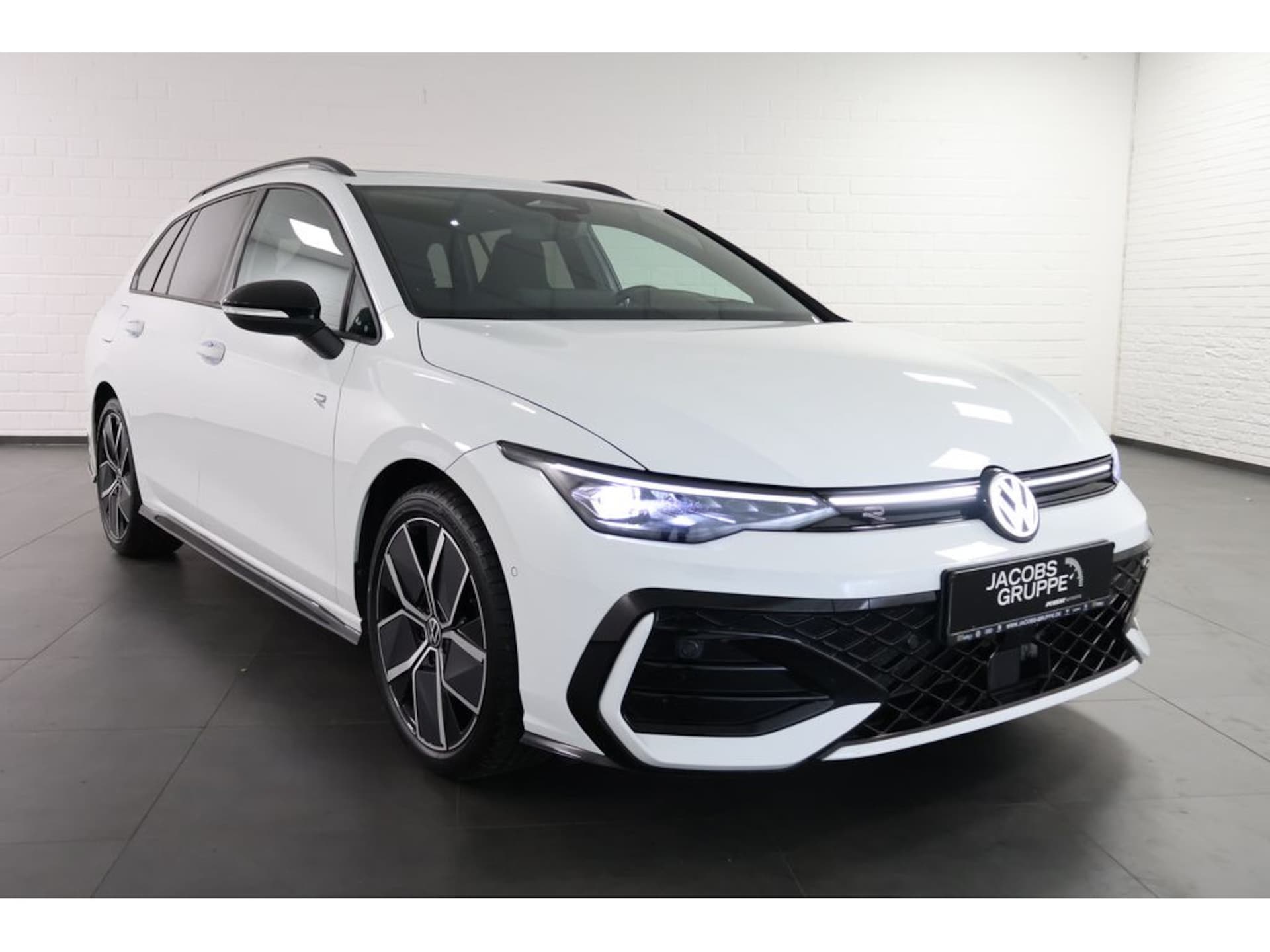 Volkswagen Golf Variant R-Line