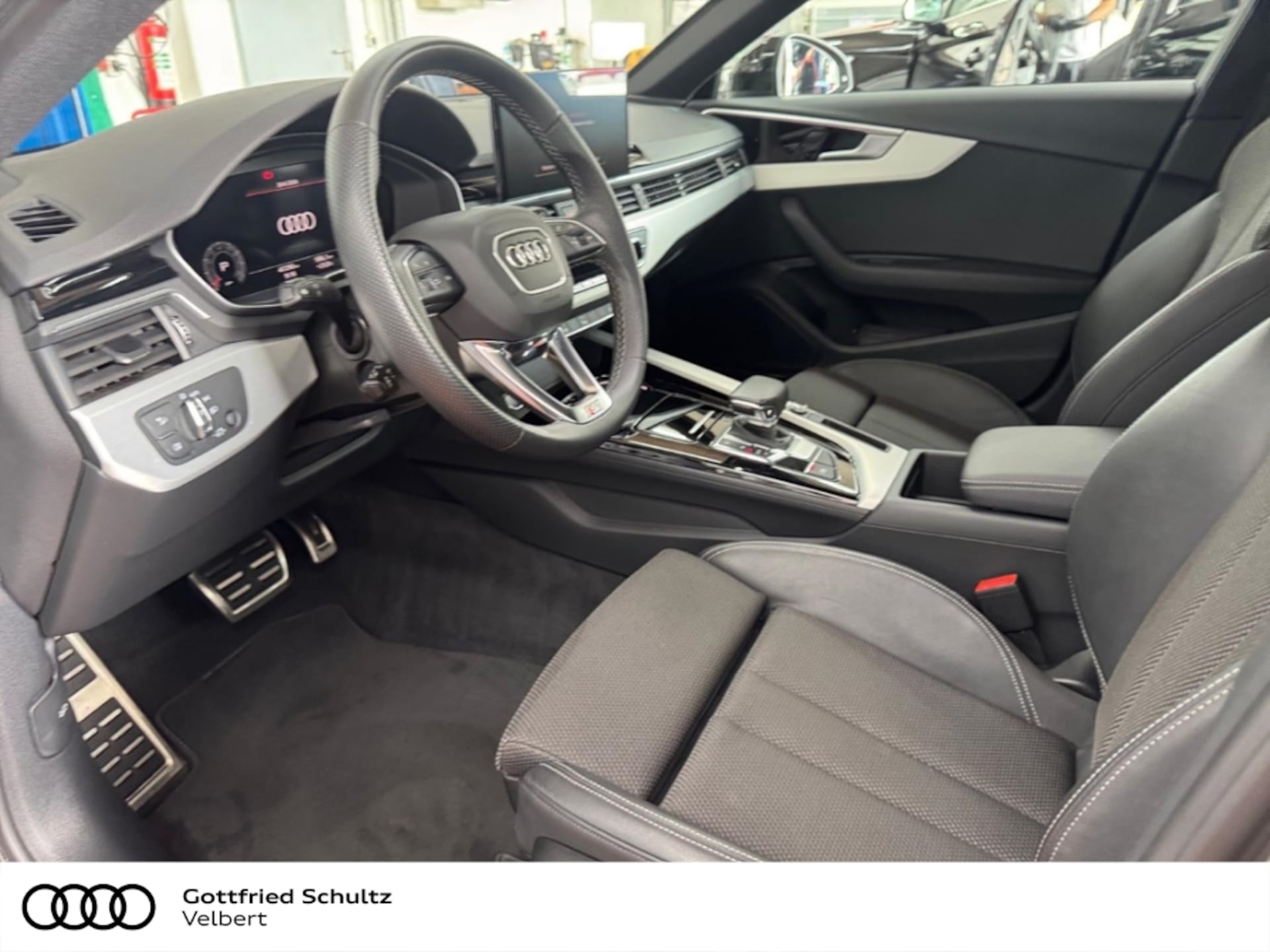 Audi A4 Avant S line