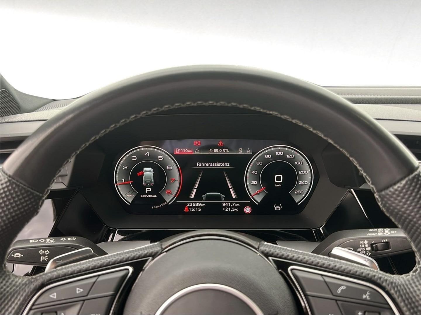 Bild über Audi A3 Sportback S line 40 TFSI quattro S tronic - für weitere Informationen kontaktieren Sie den Audi Partner