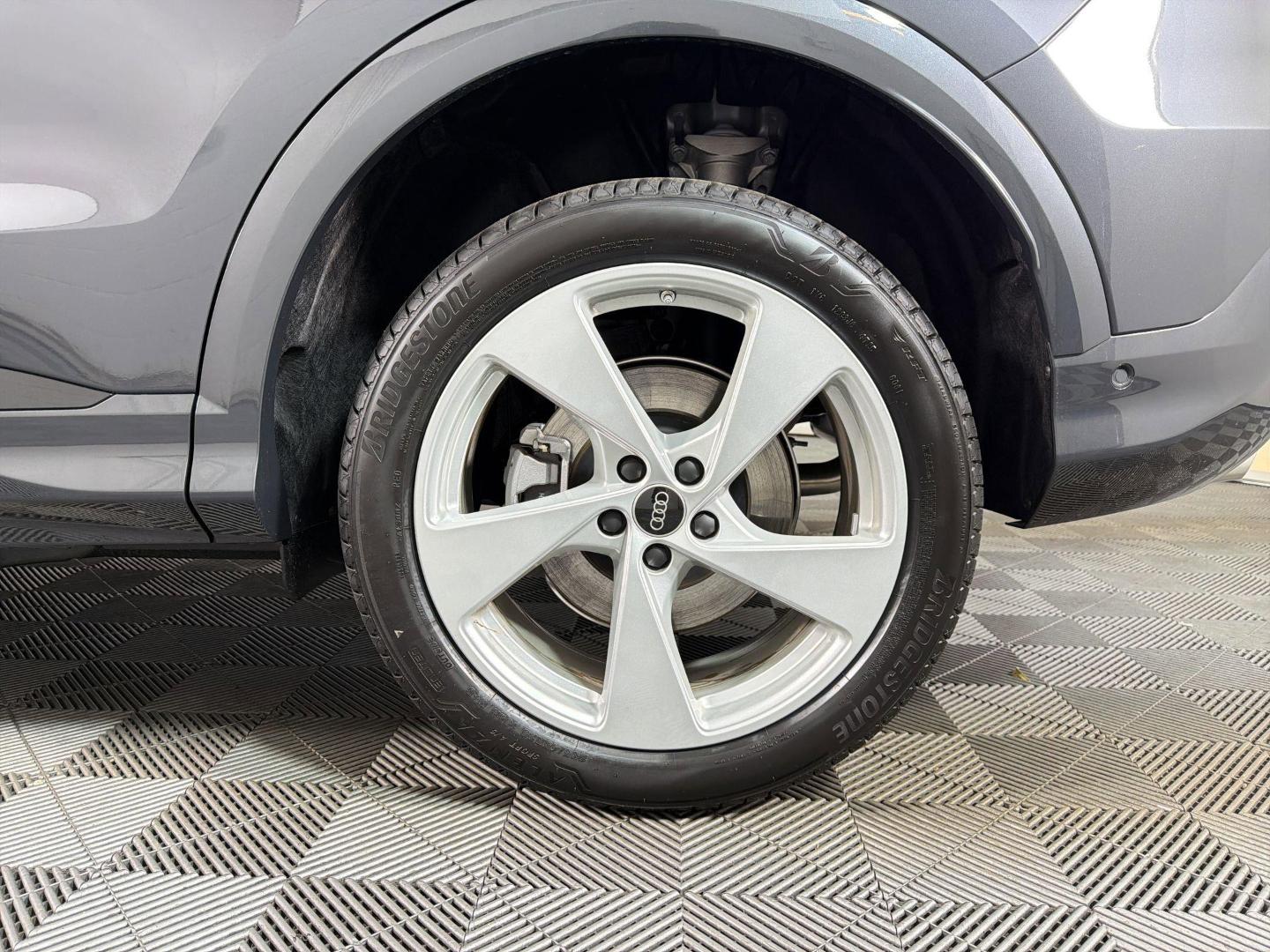 2025 Audi Q5 Premium Plus - Photo 11