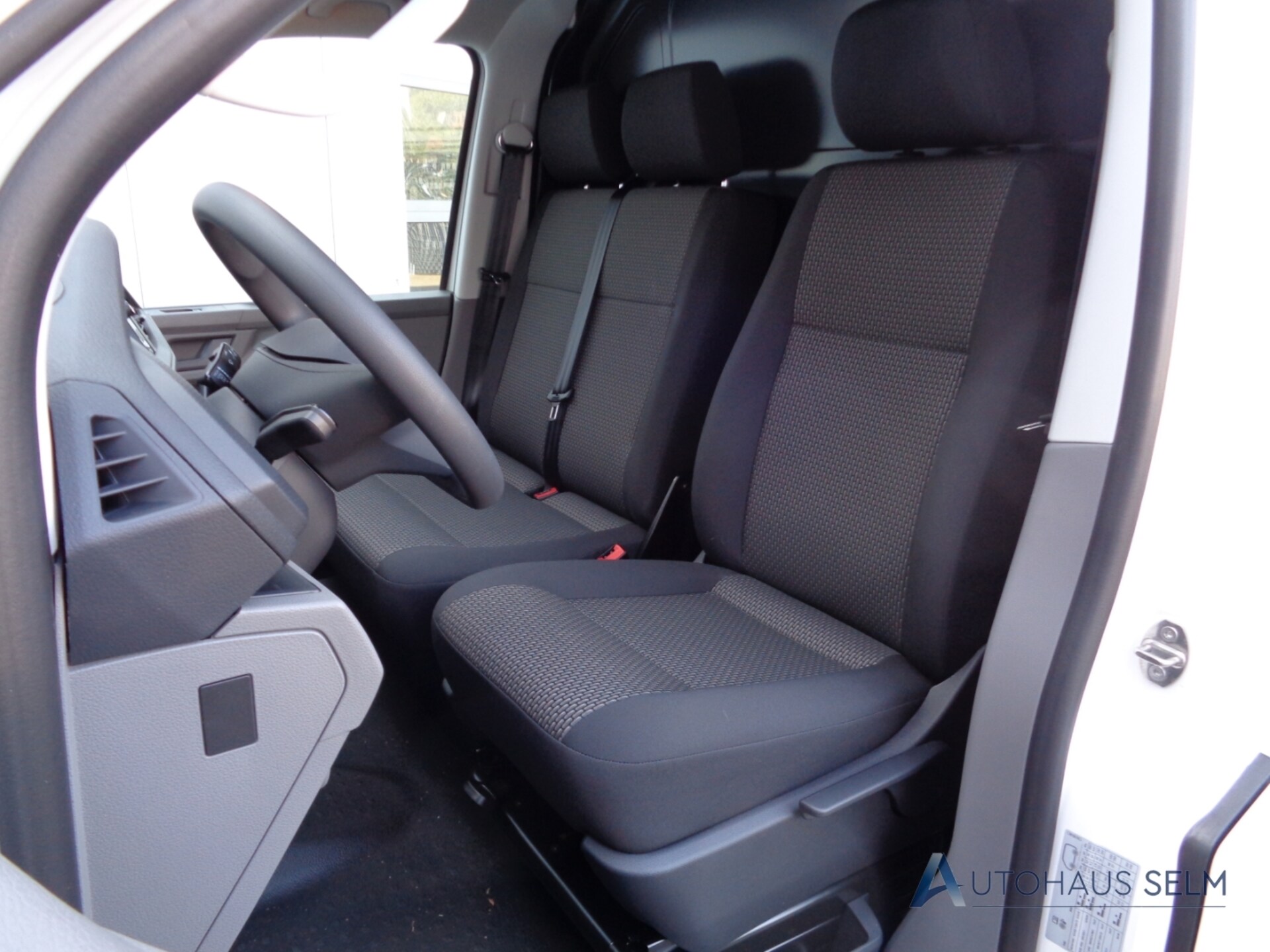 Volkswagen T6.1 Transporter Kasten kurzer Radstand