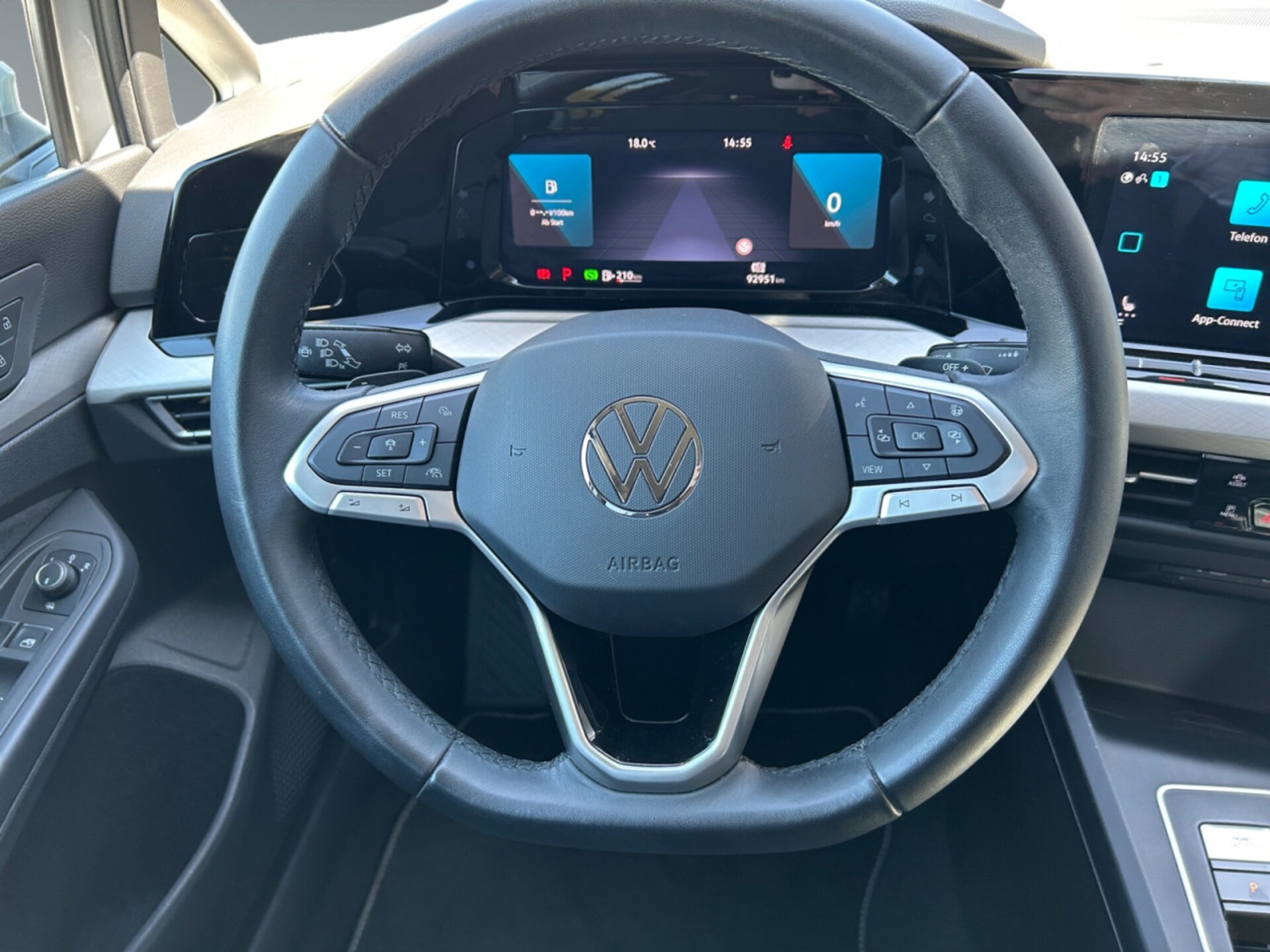 Volkswagen Golf Variant Life