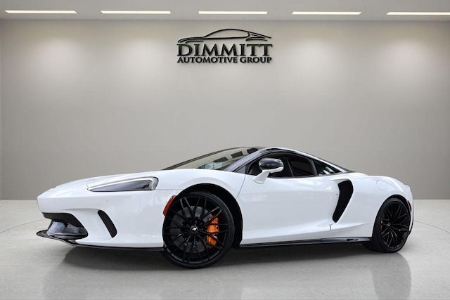 2023 McLaren GT