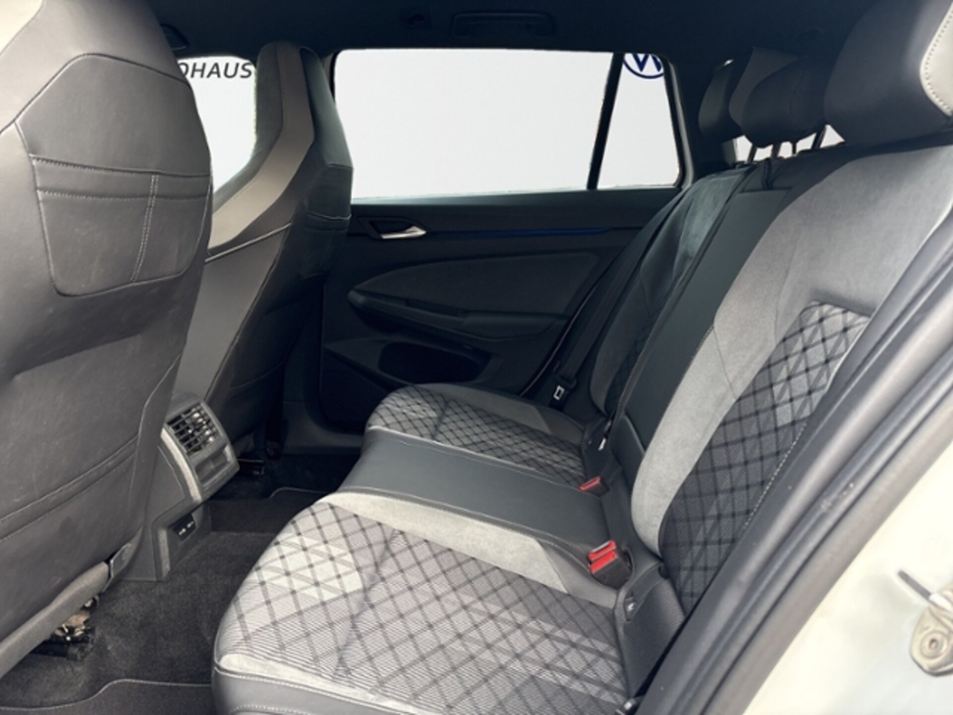 Volkswagen Golf Variant R-Line